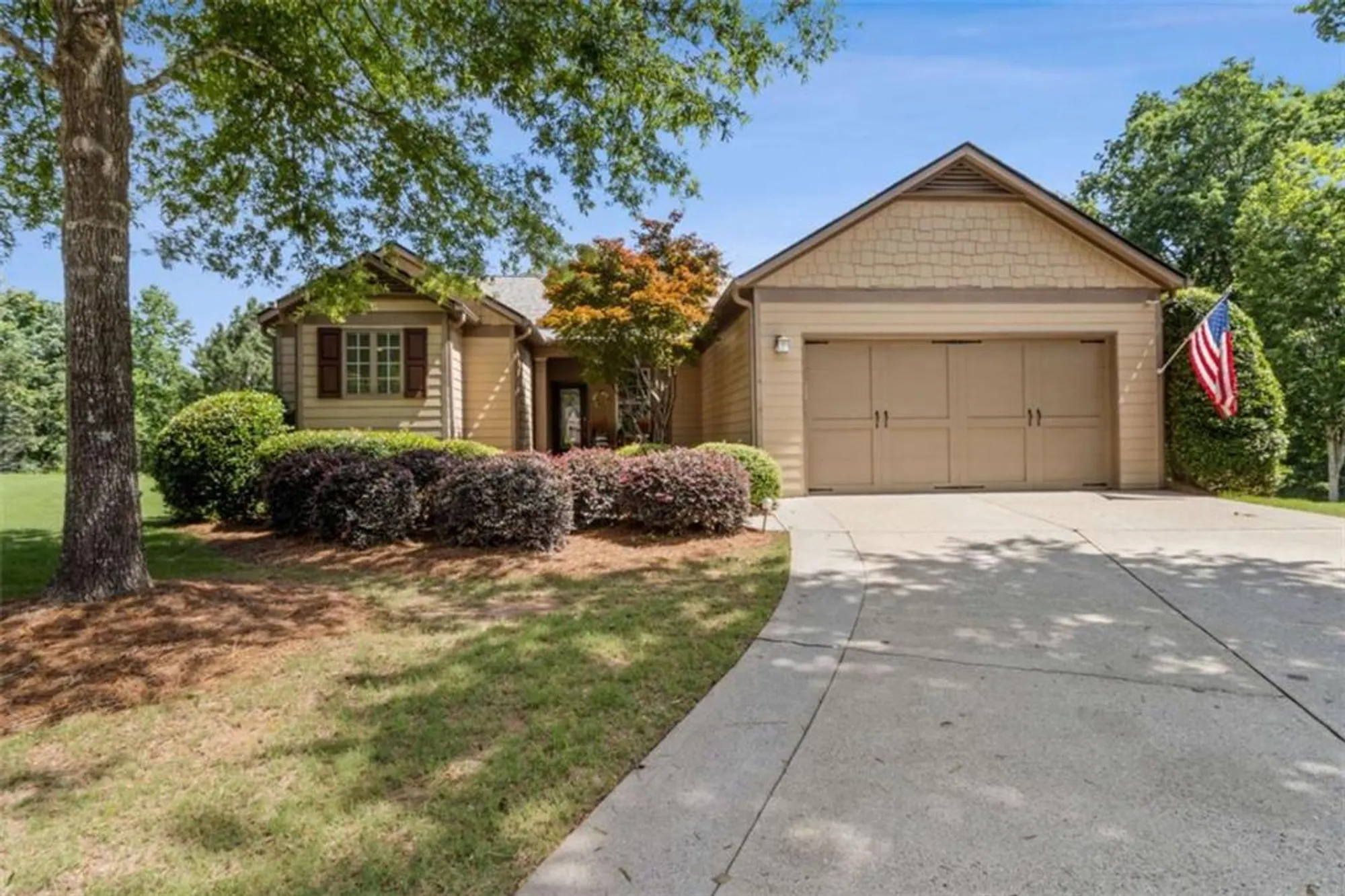 Property Slideshow image 2 of 93 | 601 laurel xing, Canton, GA, 30114