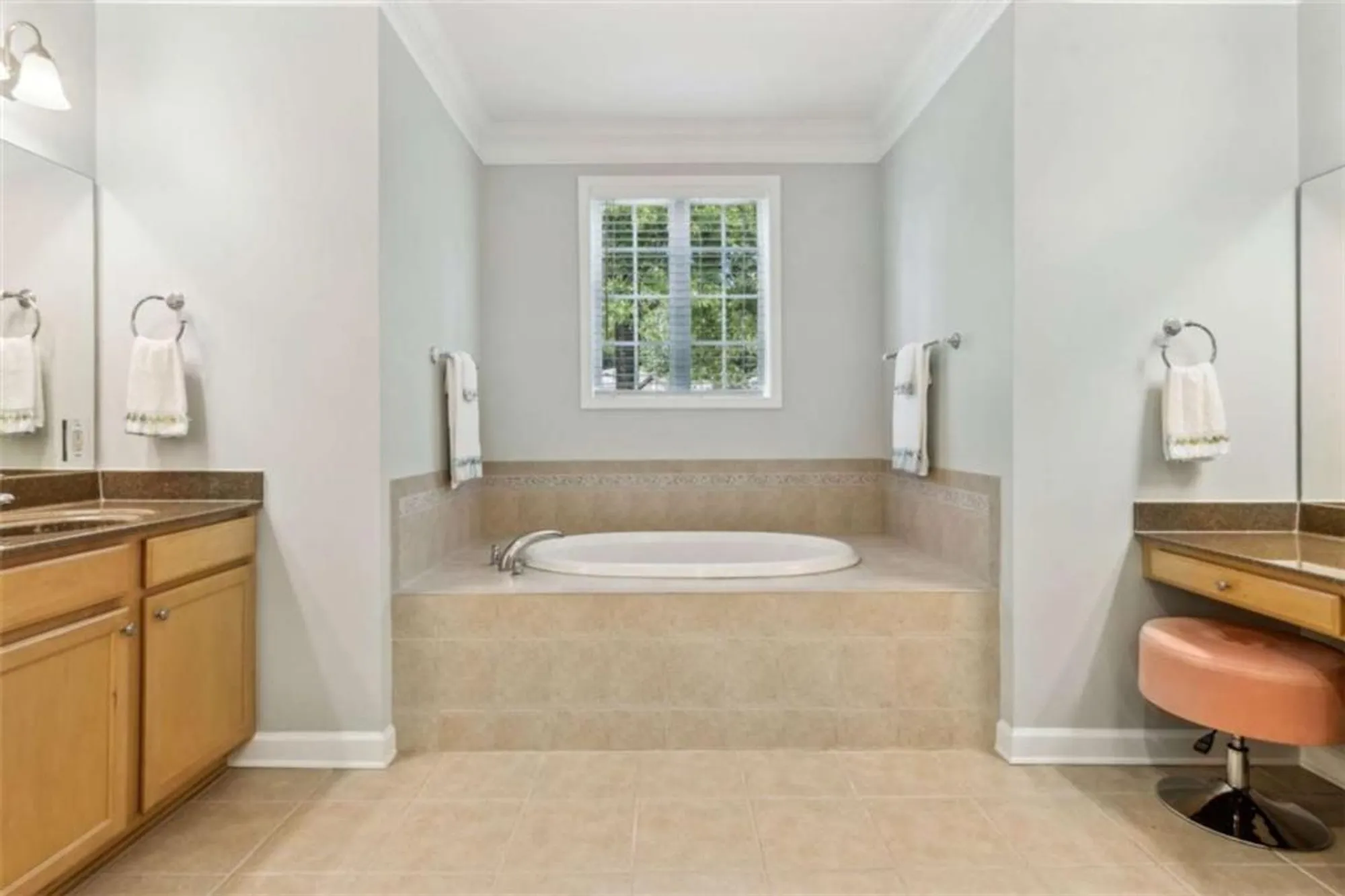 Property Slideshow image 41 of 93 | 601 laurel xing, Canton, GA, 30114