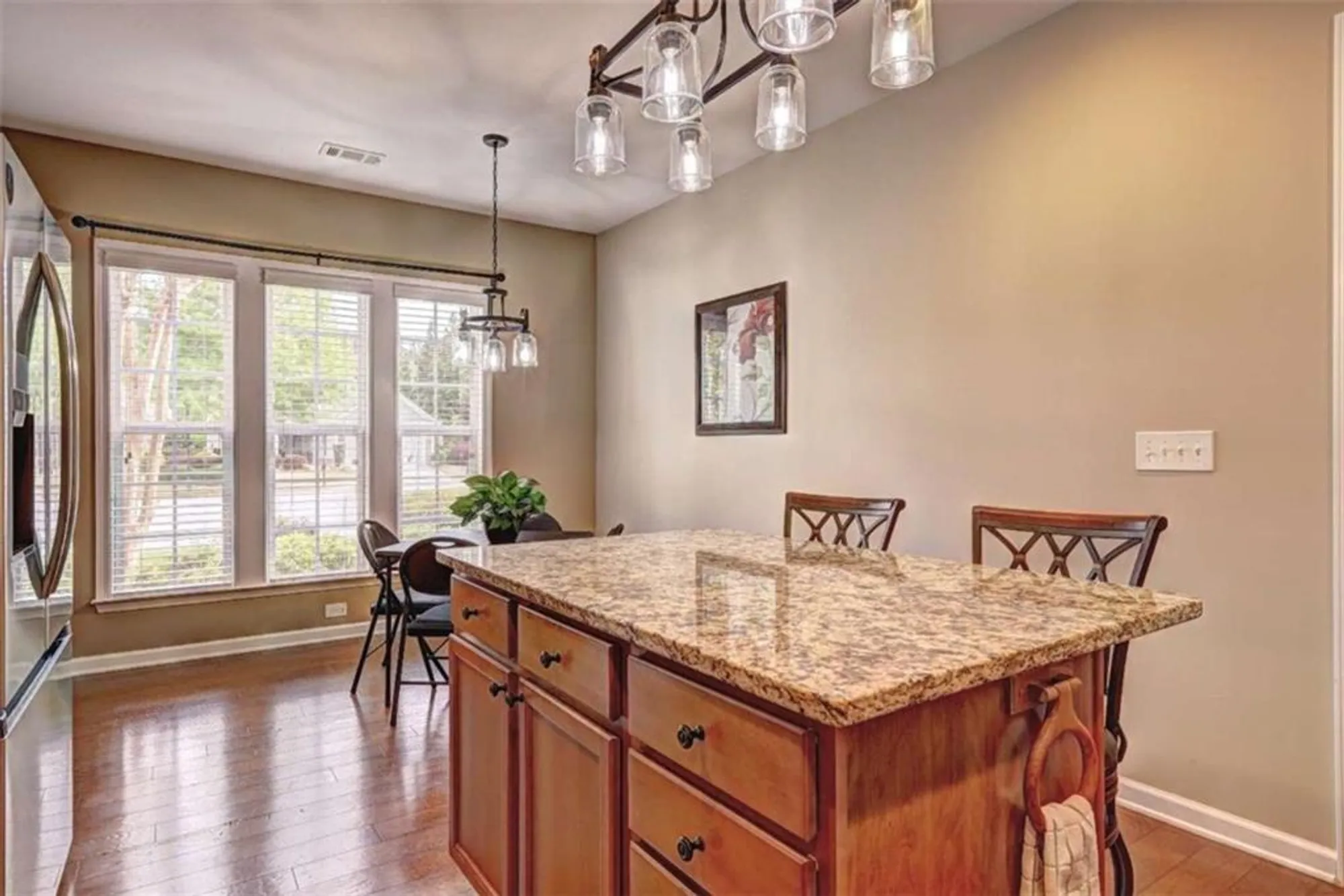 Property Slideshow image 4 of 18 | 802 dusky sap ct, Griffin, GA, 30223