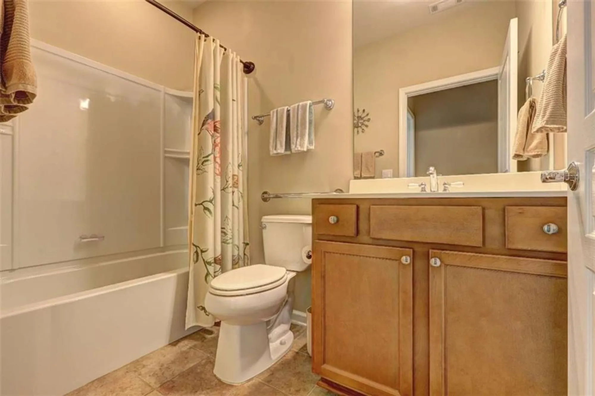 Property Slideshow image 13 of 18 | 802 dusky sap ct, Griffin, GA, 30223