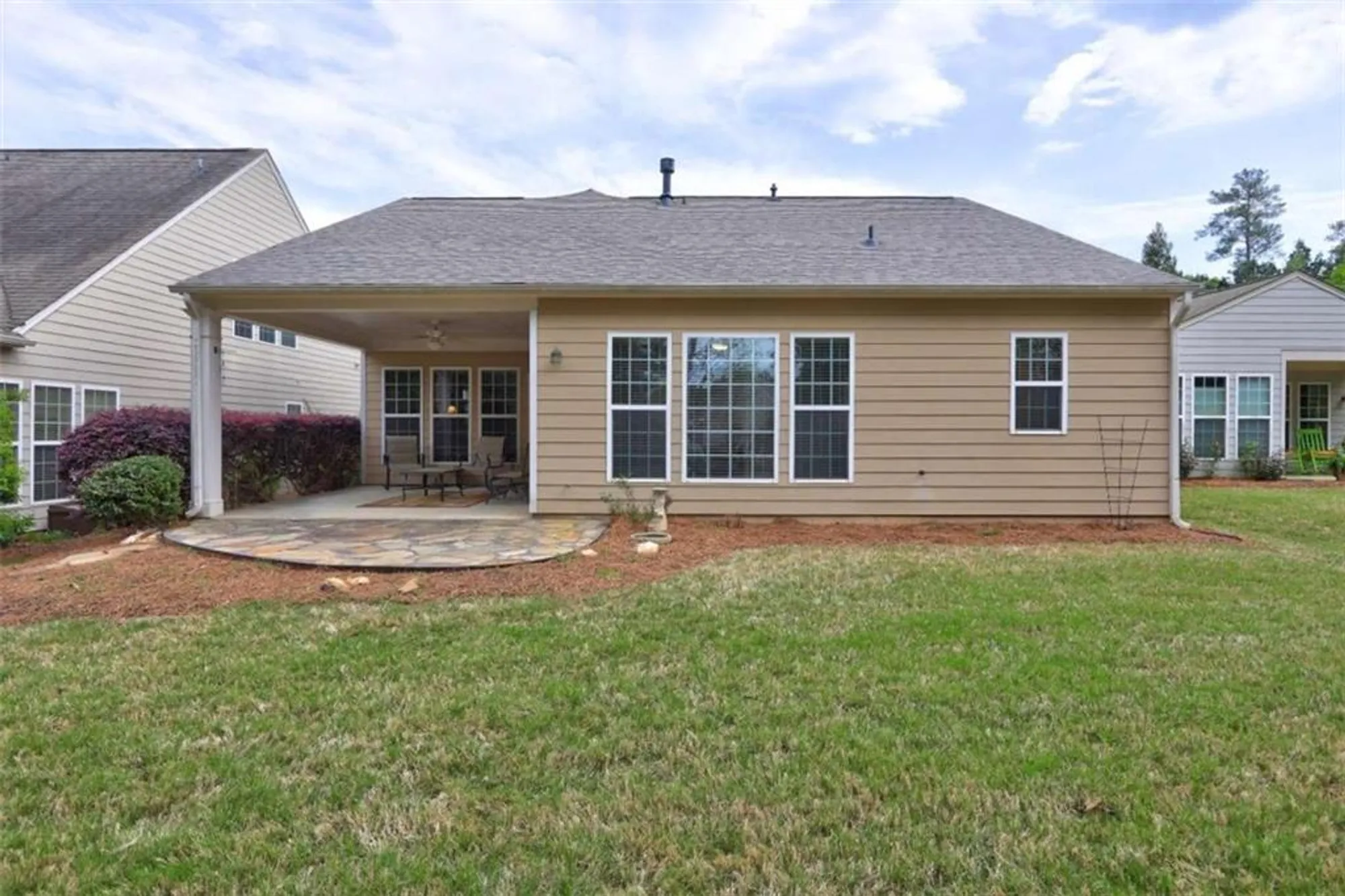 Property Slideshow image 17 of 18 | 802 dusky sap ct, Griffin, GA, 30223