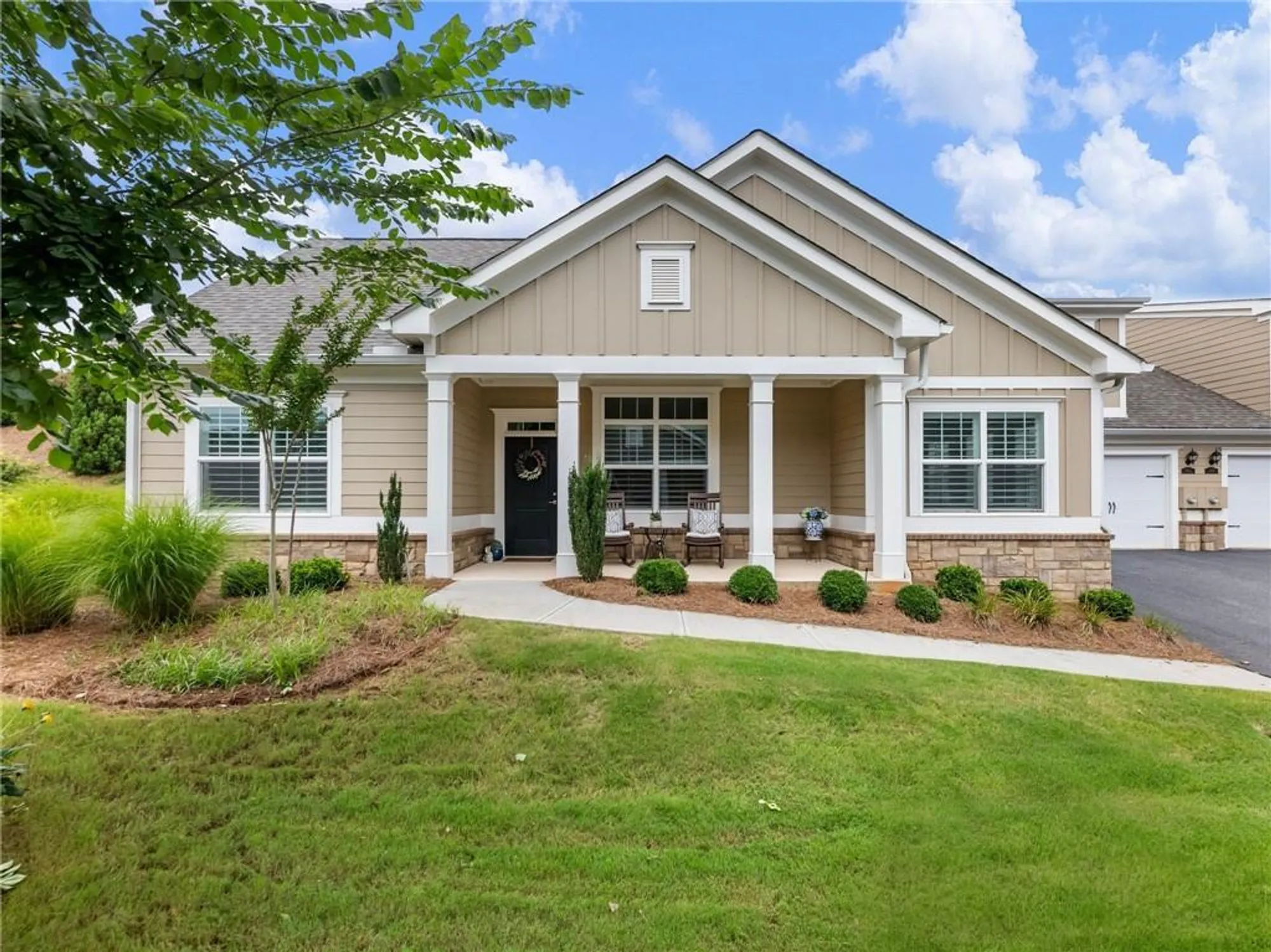 Property Slideshow image 1 of 47 | 1802 lexington green pnes, Cumming, GA, 30040