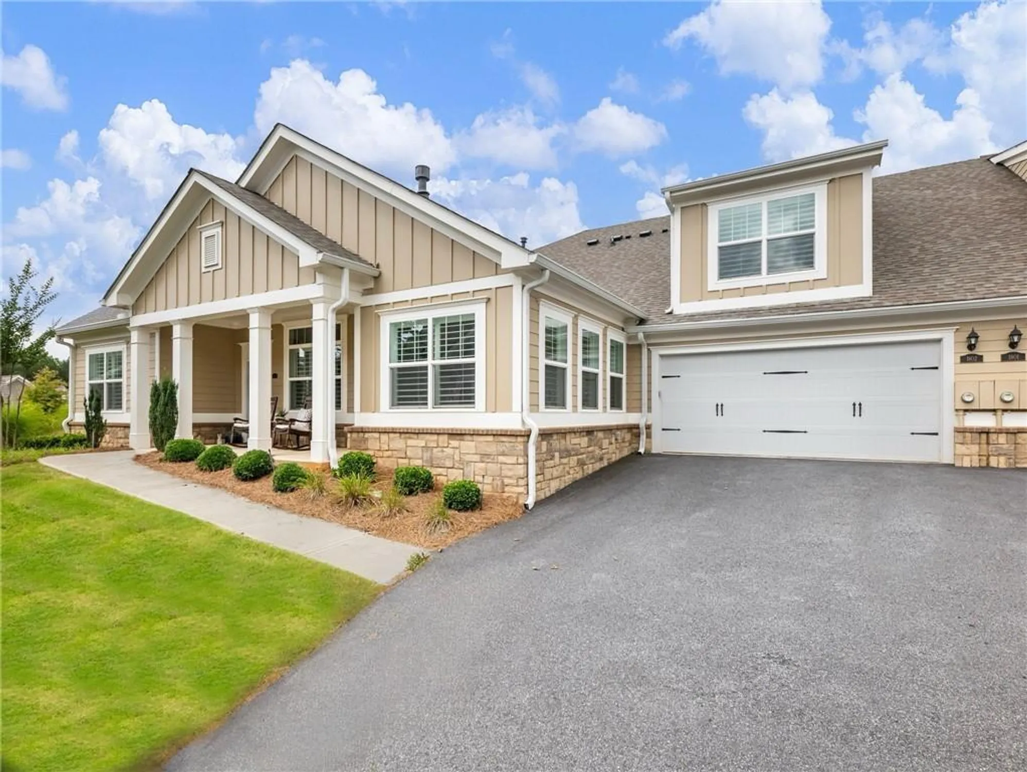 Property Slideshow image 36 of 47 | 1802 lexington green pnes, Cumming, GA, 30040