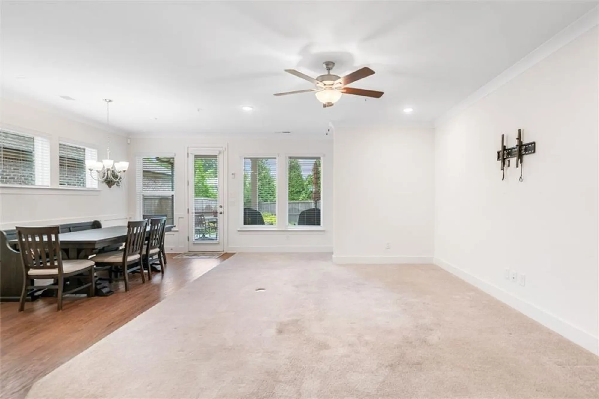 Property Slideshow image 16 of 37 | 205 floral valley dr, Woodstock, GA, 30188