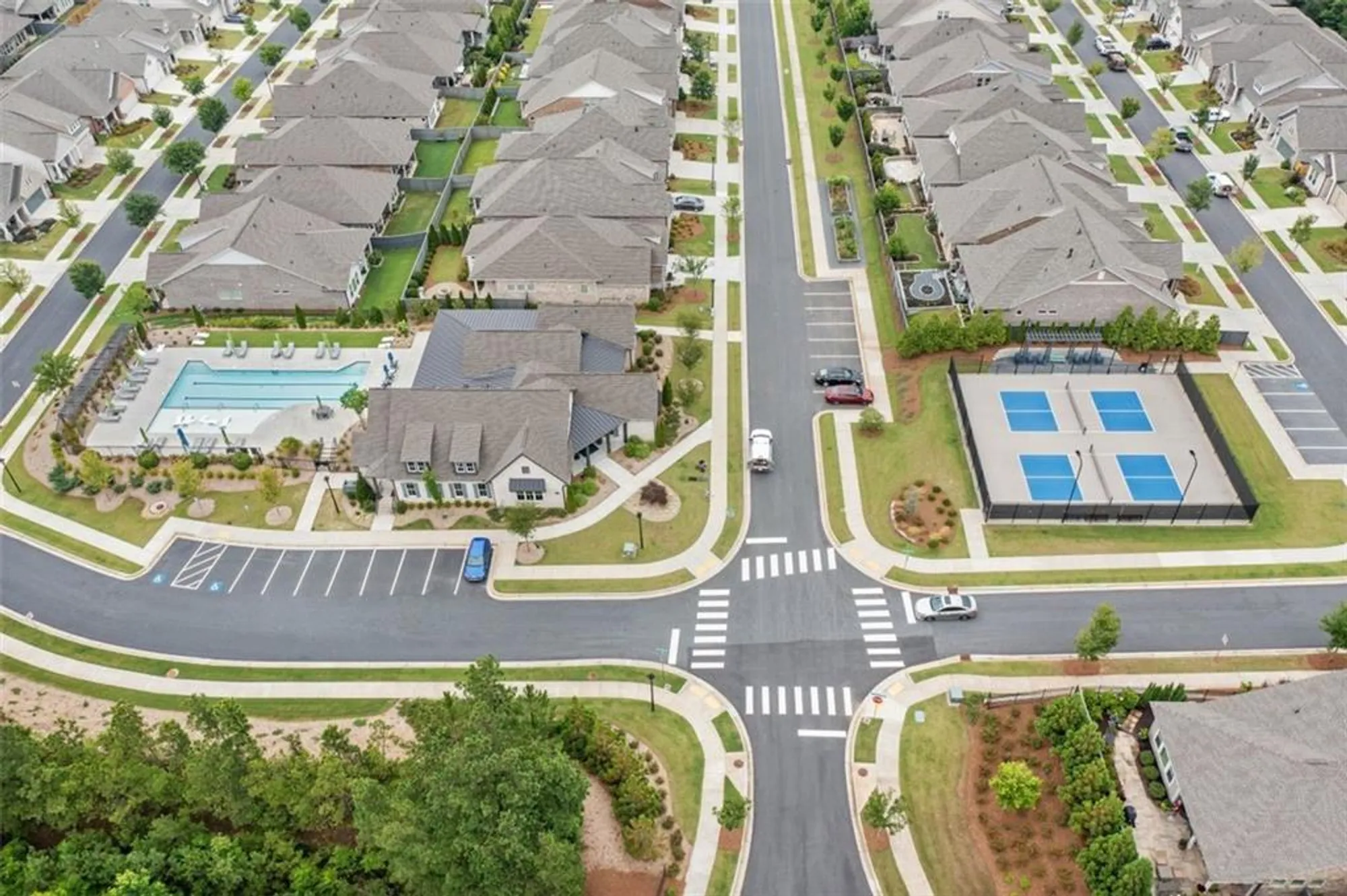 Property Slideshow image 33 of 37 | 205 floral valley dr, Woodstock, GA, 30188