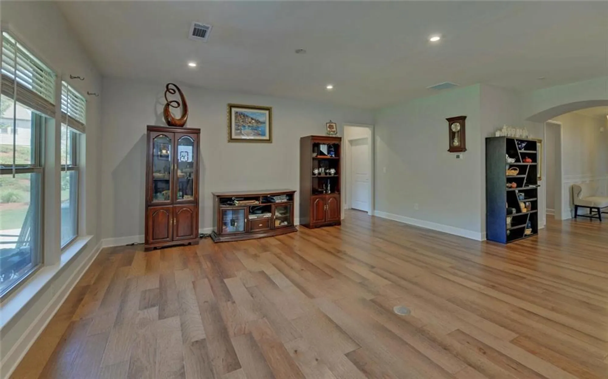 Property Slideshow image 11 of 67 | 5825 maple bluff way, Hoschton, GA, 30548