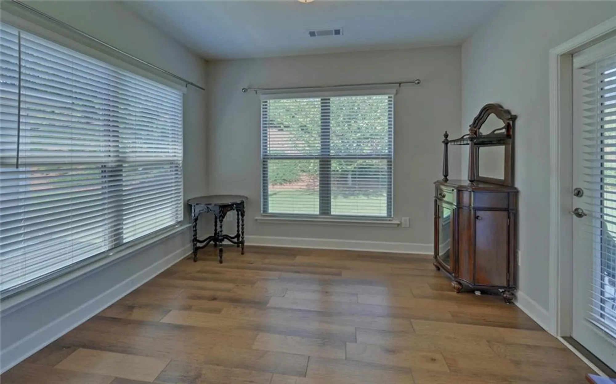 Property Slideshow image 21 of 67 | 5825 maple bluff way, Hoschton, GA, 30548