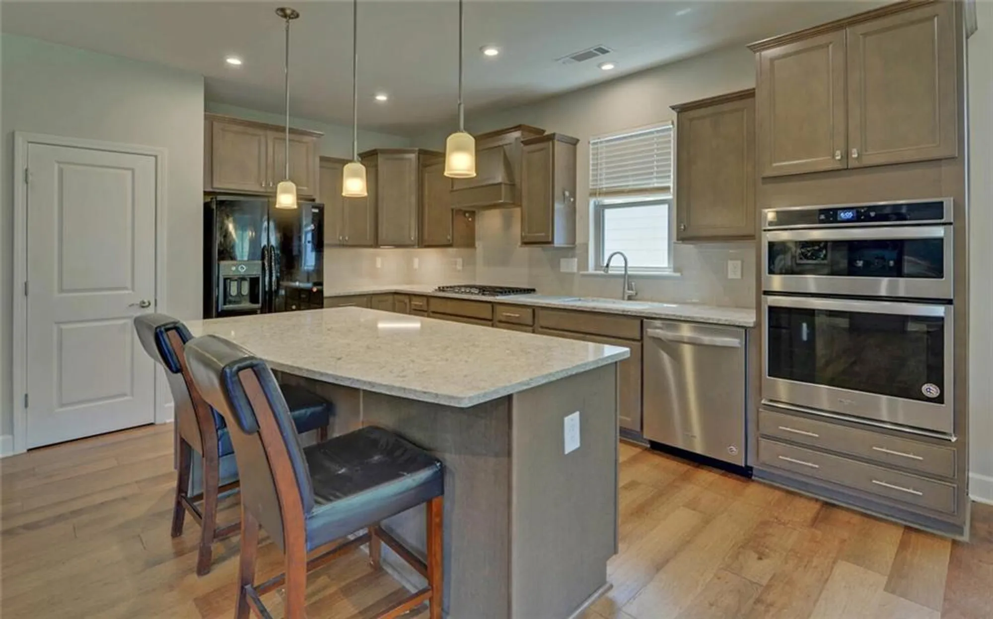 Property Slideshow image 17 of 67 | 5825 maple bluff way, Hoschton, GA, 30548