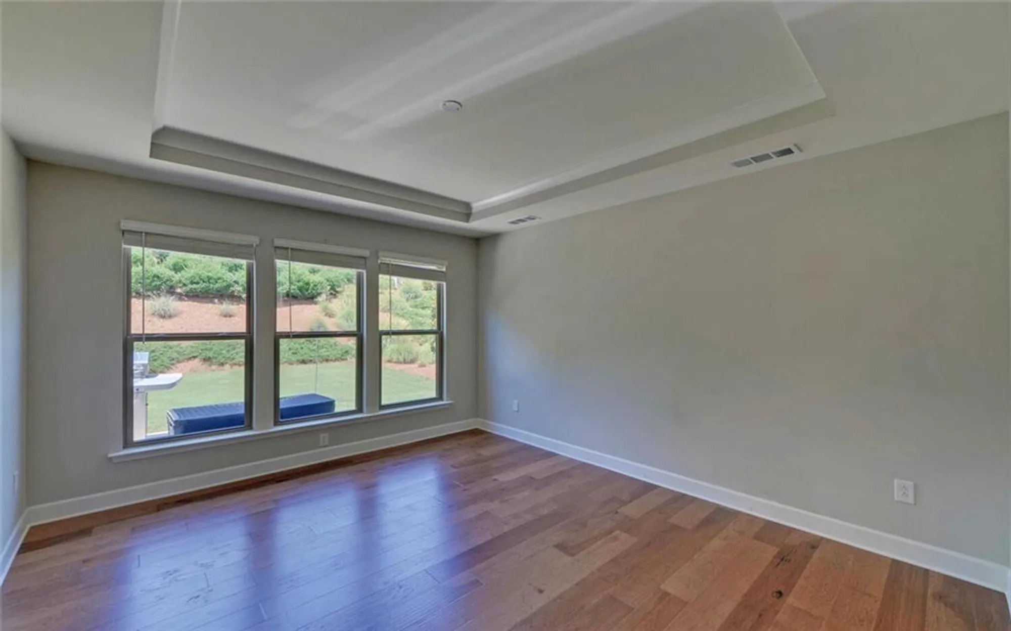 Property Slideshow image 24 of 67 | 5825 maple bluff way, Hoschton, GA, 30548