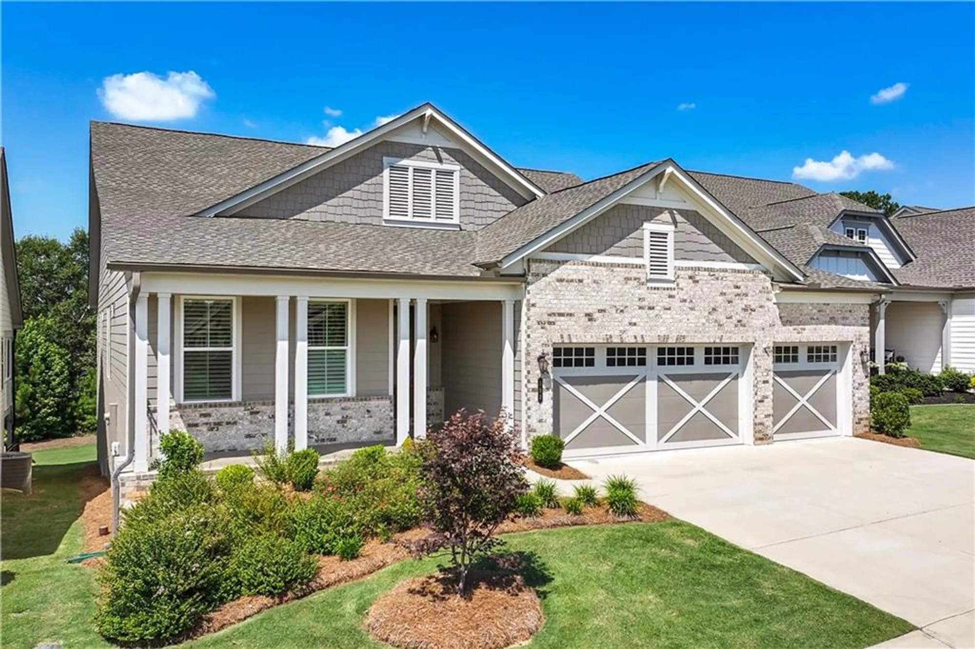 Property Slideshow image 1 of 94 | 192 erie pt, Hoschton, GA, 30548