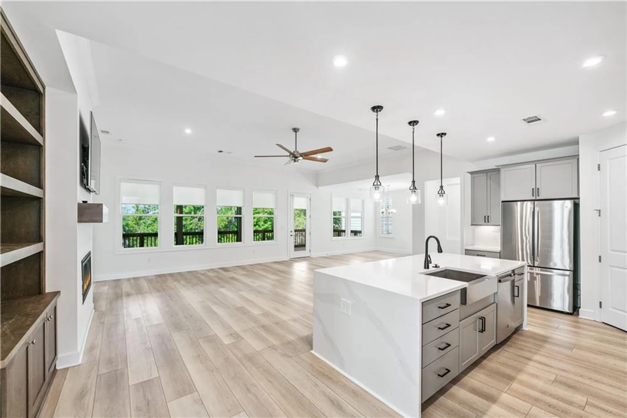 Property Slideshow image 16 of 94 | 192 erie pt, Hoschton, GA, 30548