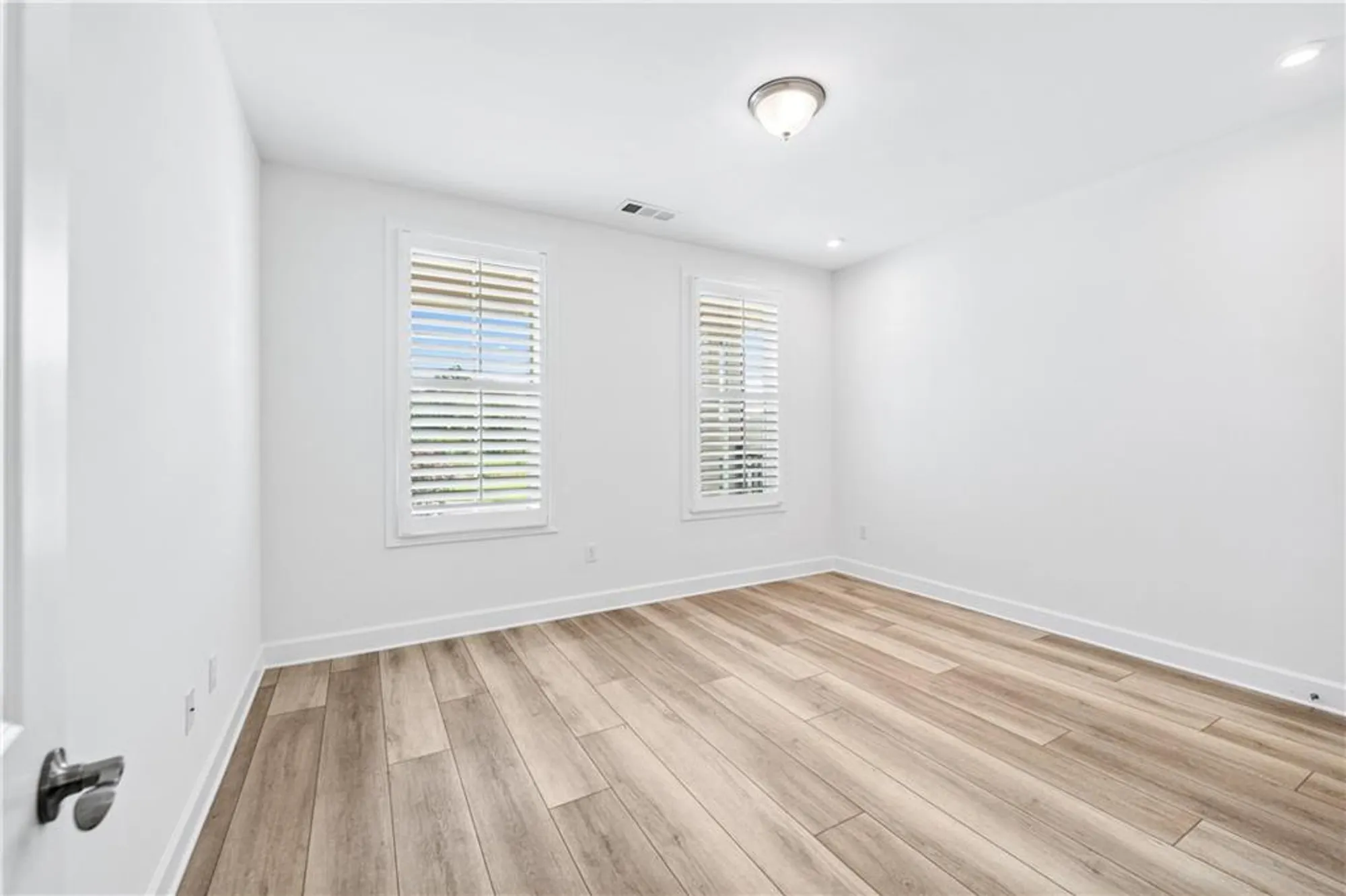 Property Slideshow image 26 of 94 | 192 erie pt, Hoschton, GA, 30548