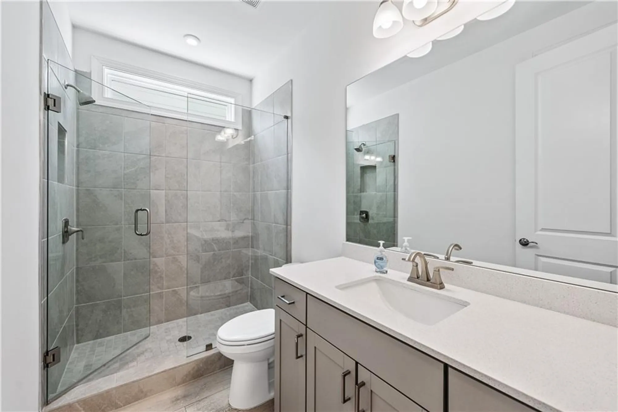 Property Slideshow image 28 of 94 | 192 erie pt, Hoschton, GA, 30548