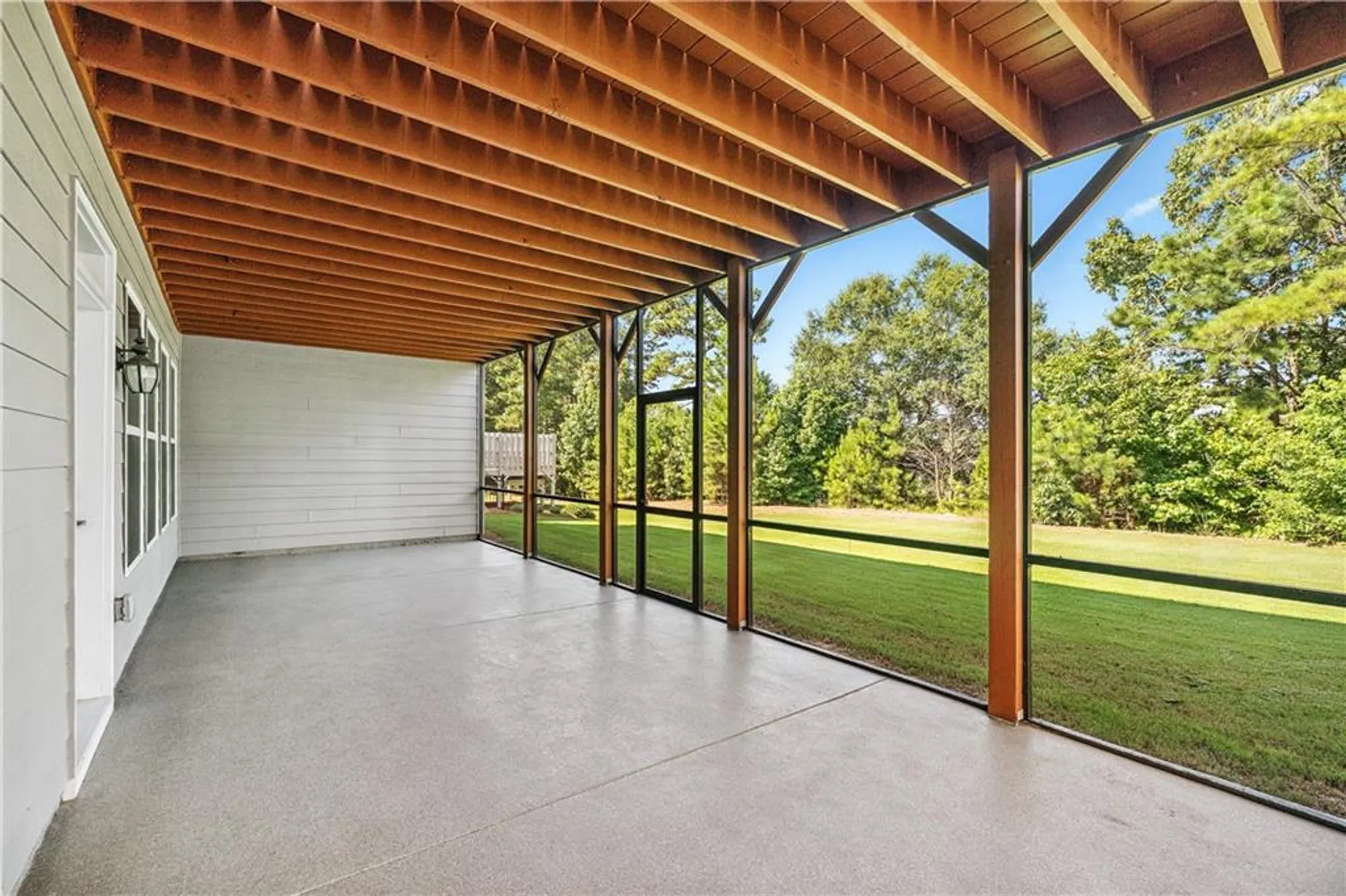 Property Slideshow image 37 of 94 | 192 erie pt, Hoschton, GA, 30548