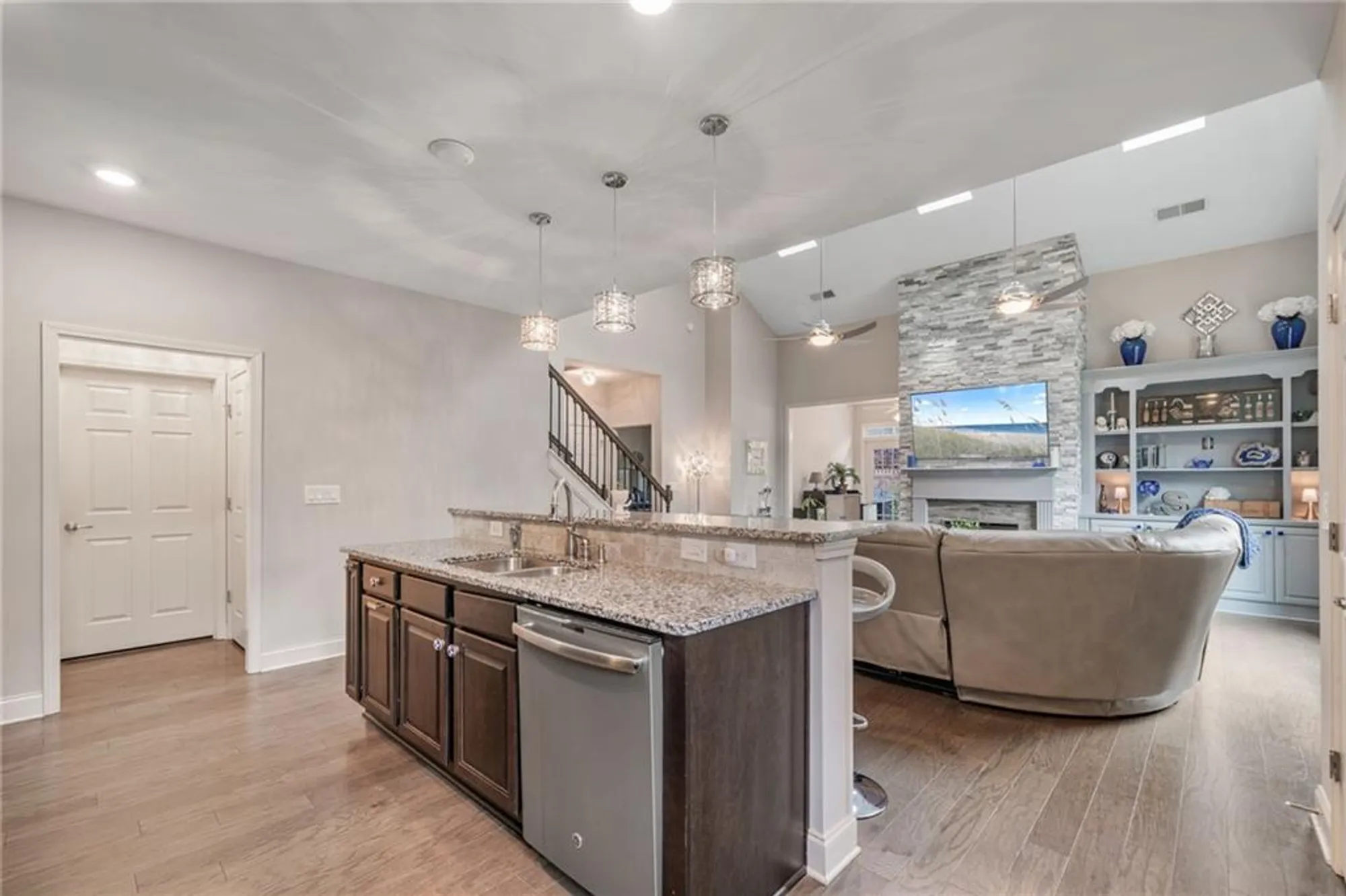 Property Slideshow image 9 of 41 | 1620 archstone dr 5004, Cumming, GA, 30041