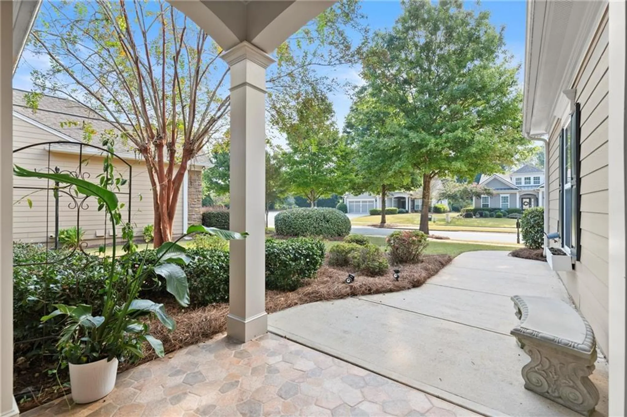 Property Slideshow image 11 of 75 | 850 dusky sap ct, Griffin, GA, 30223