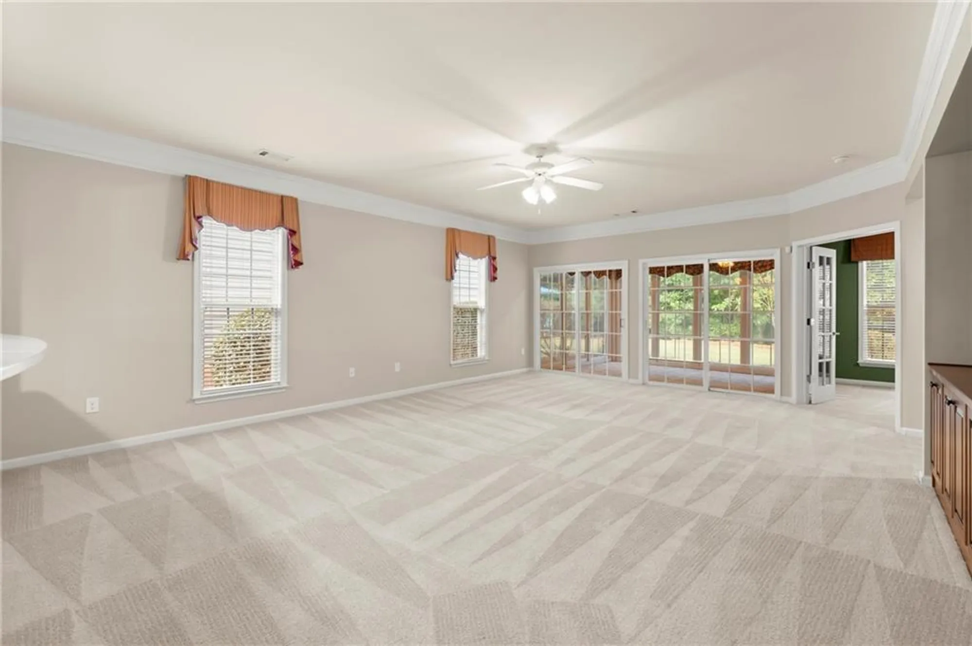 Property Slideshow image 27 of 75 | 850 dusky sap ct, Griffin, GA, 30223