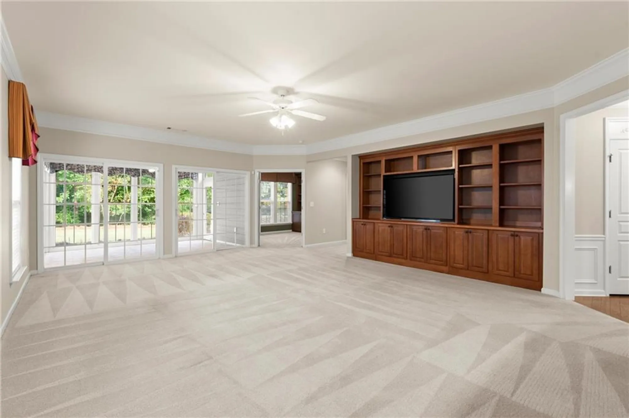 Property Slideshow image 29 of 75 | 850 dusky sap ct, Griffin, GA, 30223