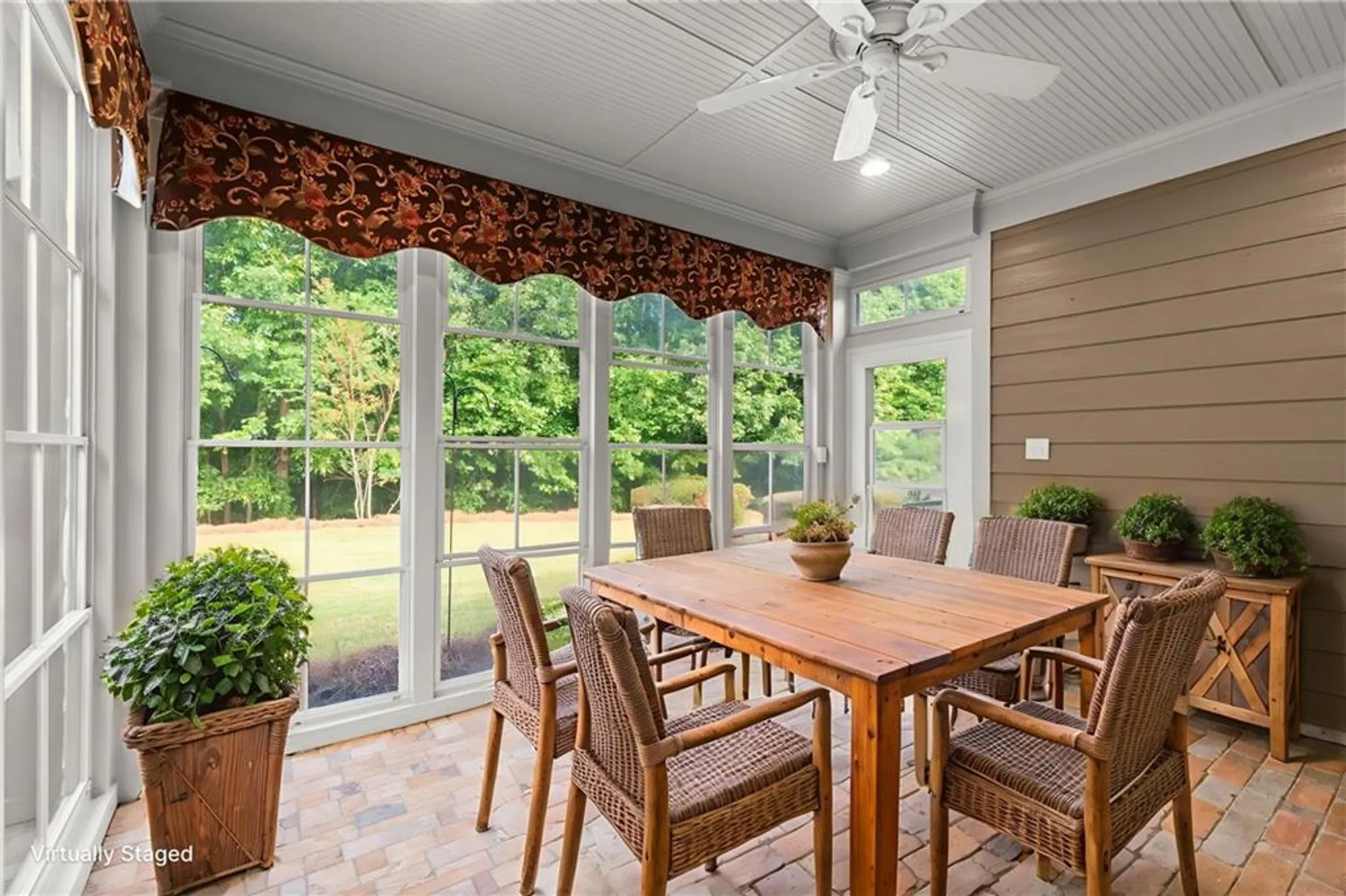 Property Slideshow image 38 of 75 | 850 dusky sap ct, Griffin, GA, 30223
