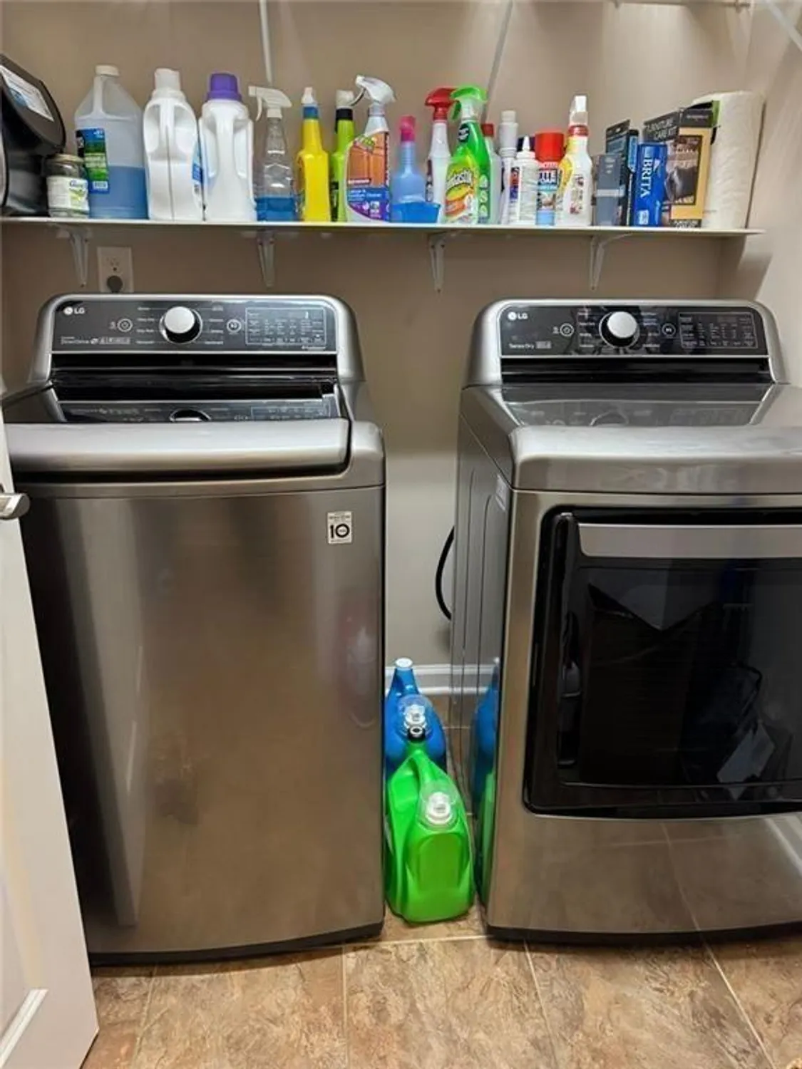 Property Slideshow image 11 of 16 | 1604 haven cir, Douglasville, GA, 30135