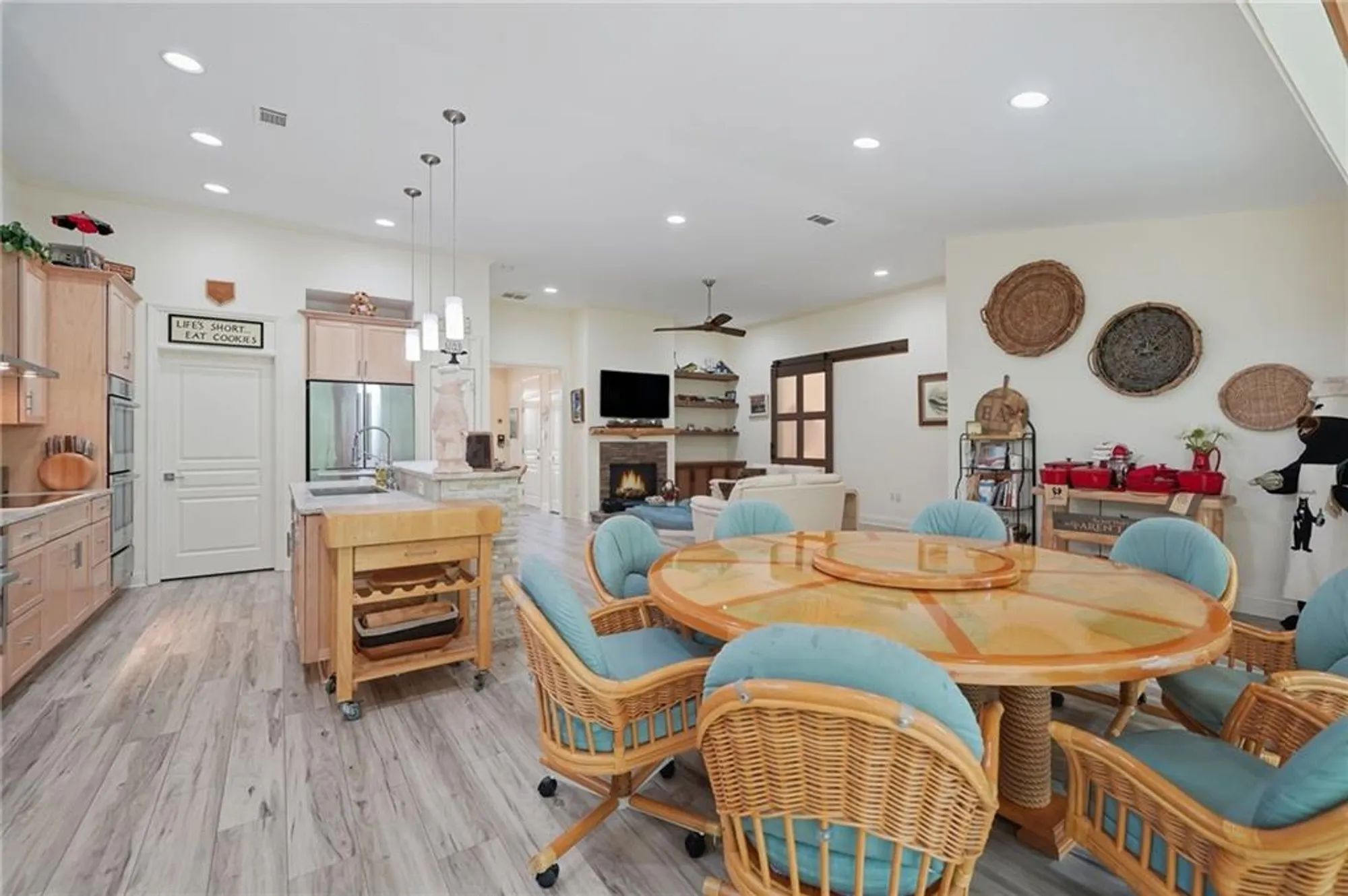 Property Slideshow image 15 of 62 | 158 laurel overlook, Canton, GA, 30114