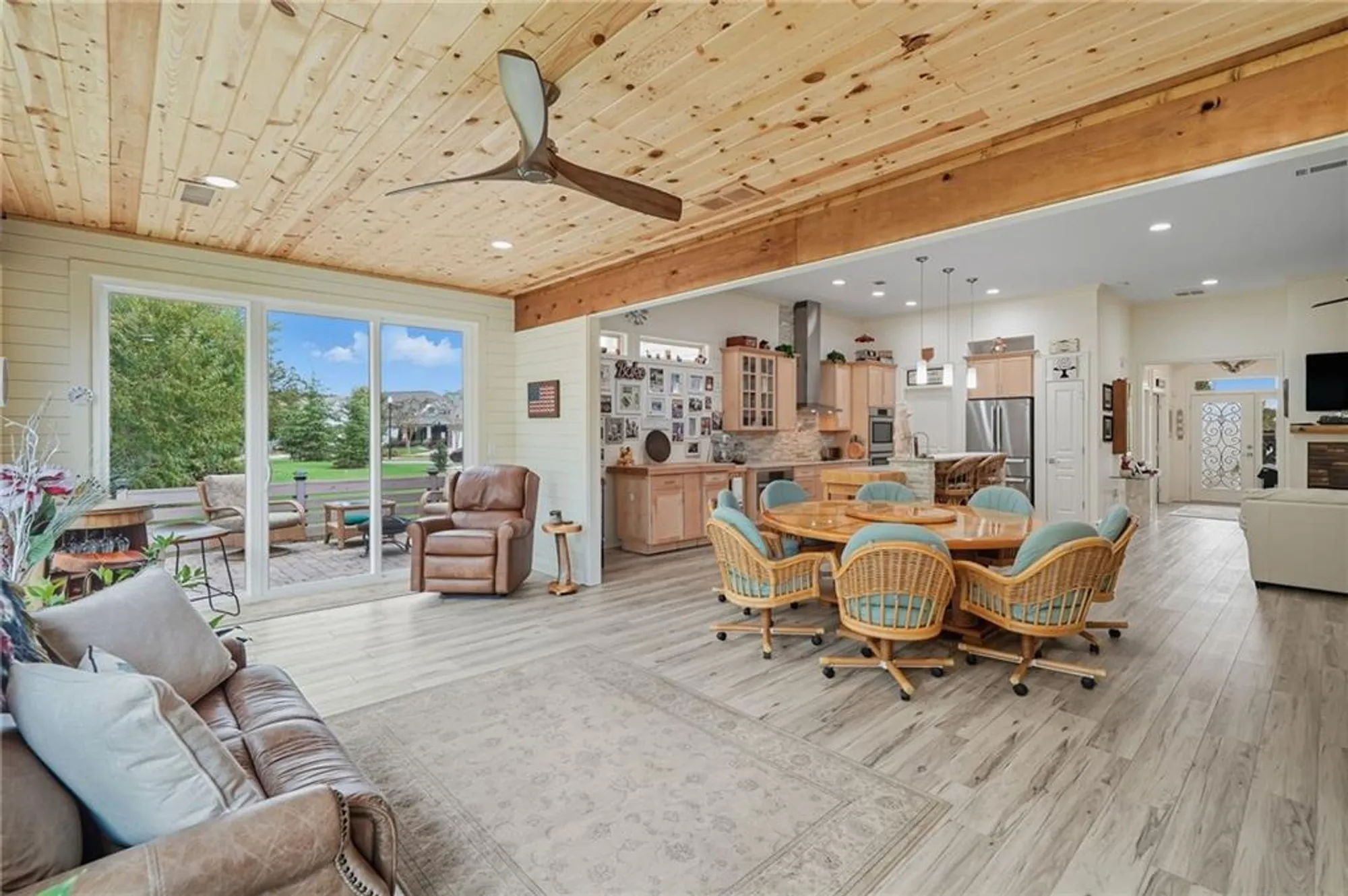 Property Slideshow image 20 of 62 | 158 laurel overlook, Canton, GA, 30114