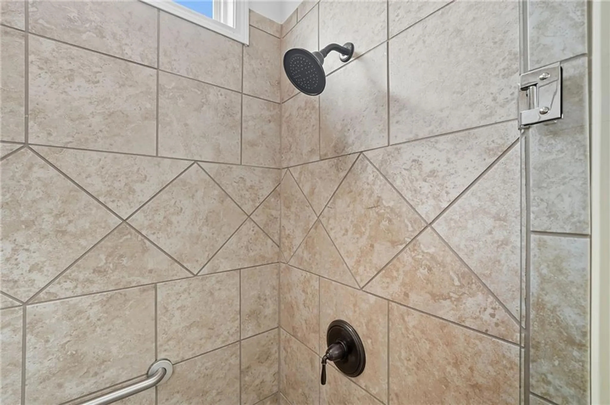 Property Slideshow image 32 of 62 | 158 laurel overlook, Canton, GA, 30114