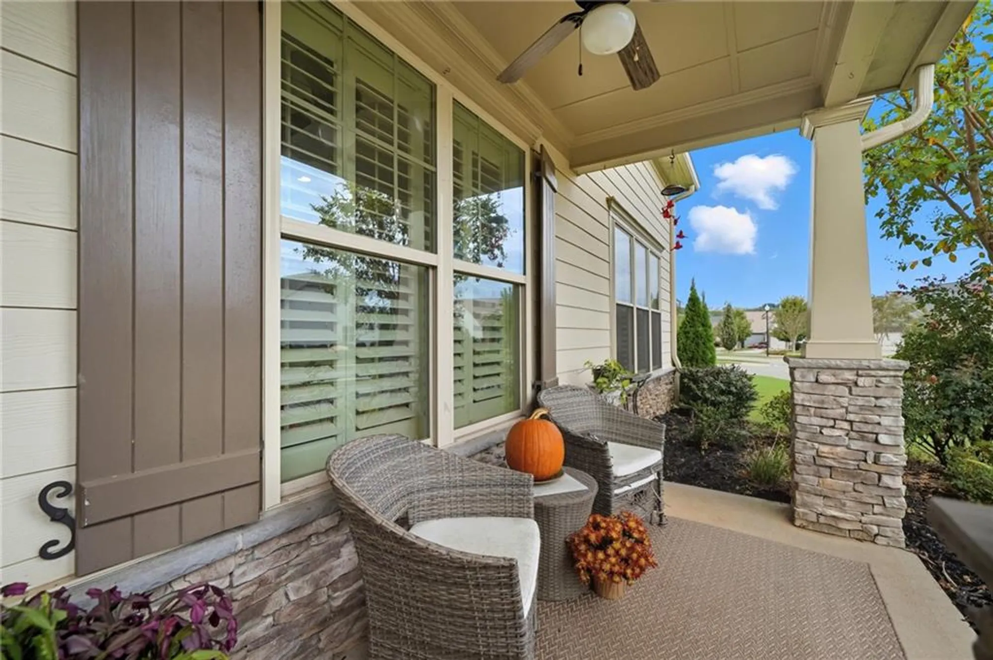 Property Slideshow image 48 of 62 | 158 laurel overlook, Canton, GA, 30114