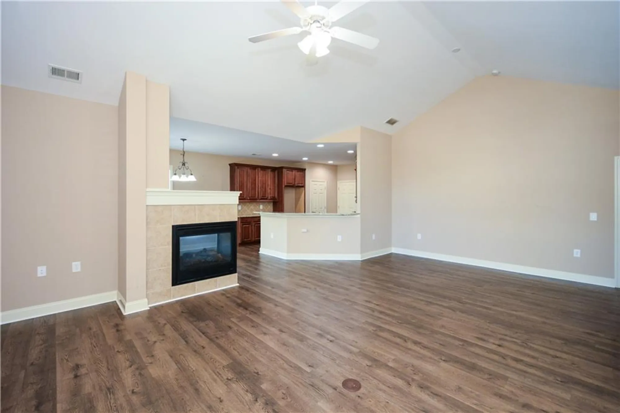 Property Slideshow image 9 of 55 | 219 orchards cir, Woodstock, GA, 30188