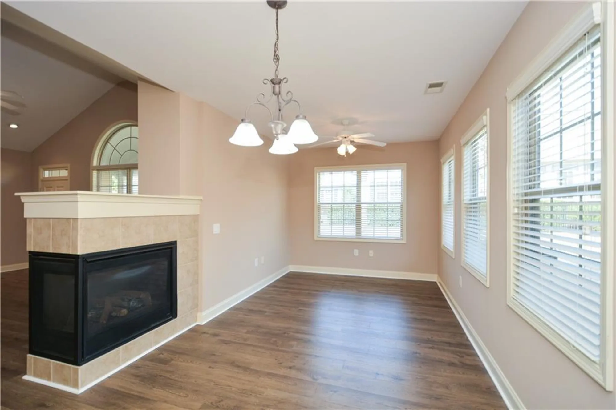 Property Slideshow image 14 of 55 | 219 orchards cir, Woodstock, GA, 30188