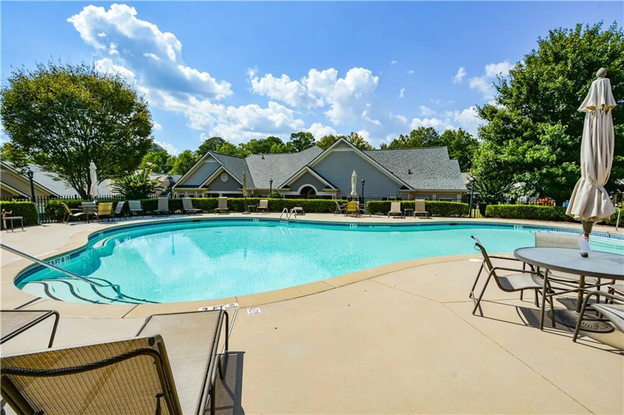 Property Slideshow image 39 of 55 | 219 orchards cir, Woodstock, GA, 30188