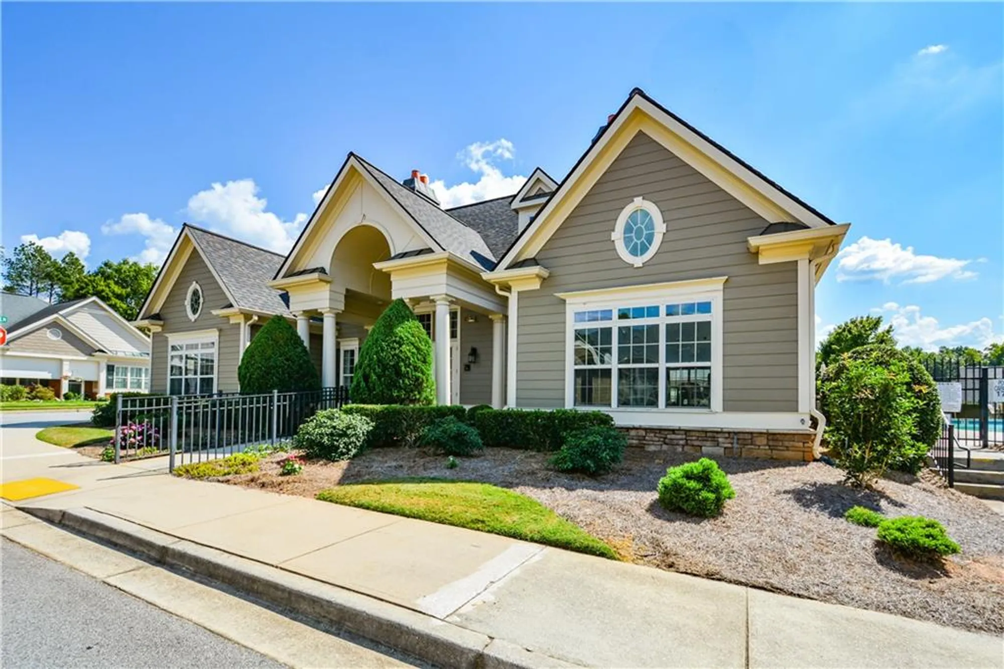 Property Slideshow image 42 of 55 | 219 orchards cir, Woodstock, GA, 30188