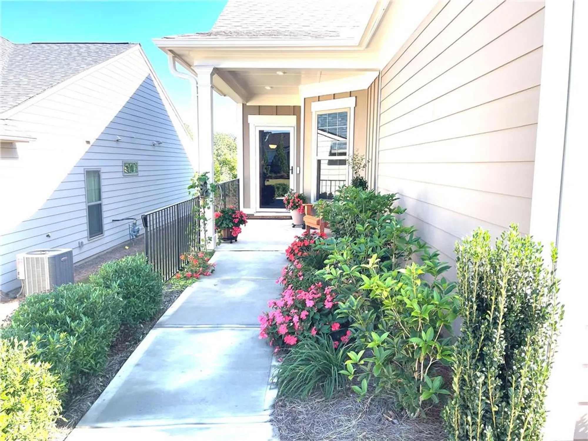 Property Slideshow image 7 of 68 | 5709 grapewood st, Hoschton, GA, 30548