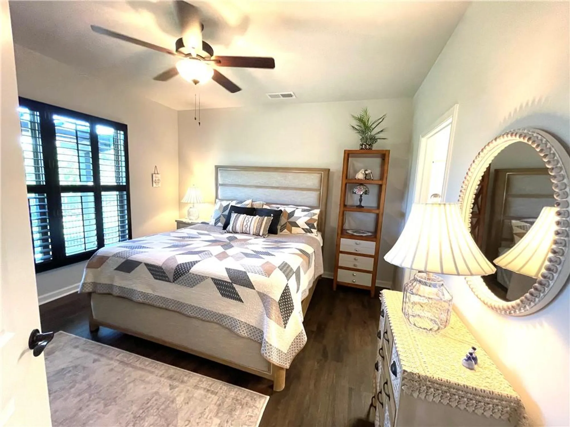 Property Slideshow image 31 of 68 | 5709 grapewood st, Hoschton, GA, 30548