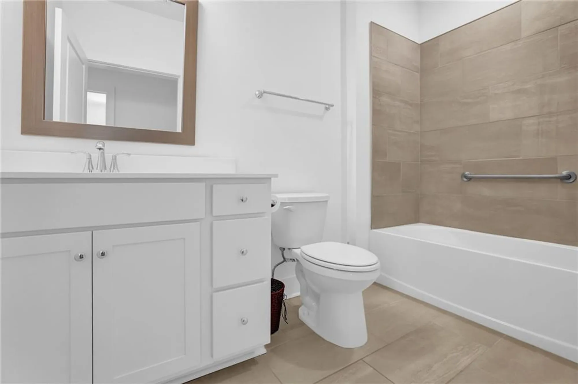 Property Slideshow image 13 of 36 | 3211 orwell way unit 4404, Cumming, GA, 30041