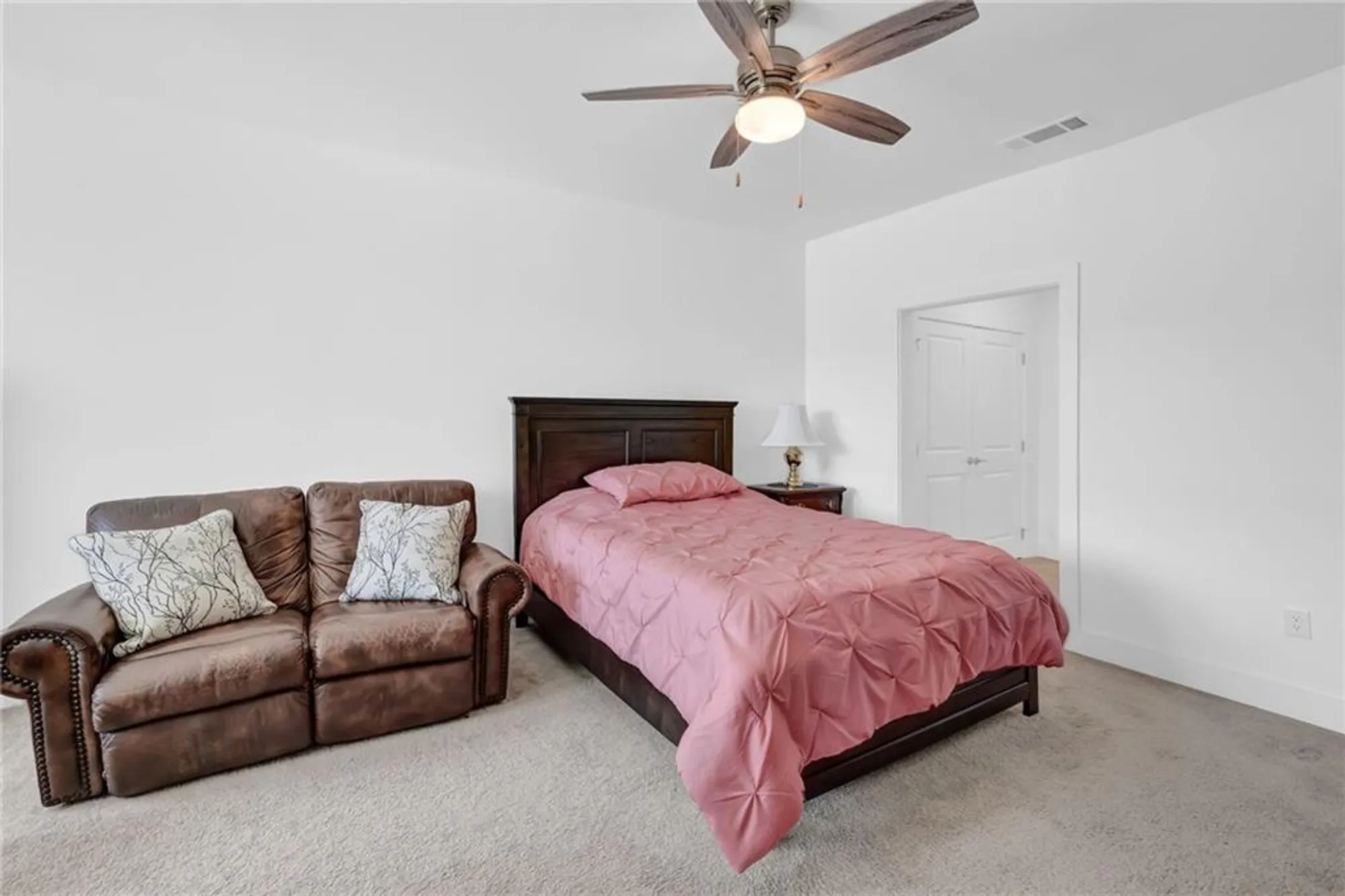 Property Slideshow image 15 of 36 | 3211 orwell way unit 4404, Cumming, GA, 30041