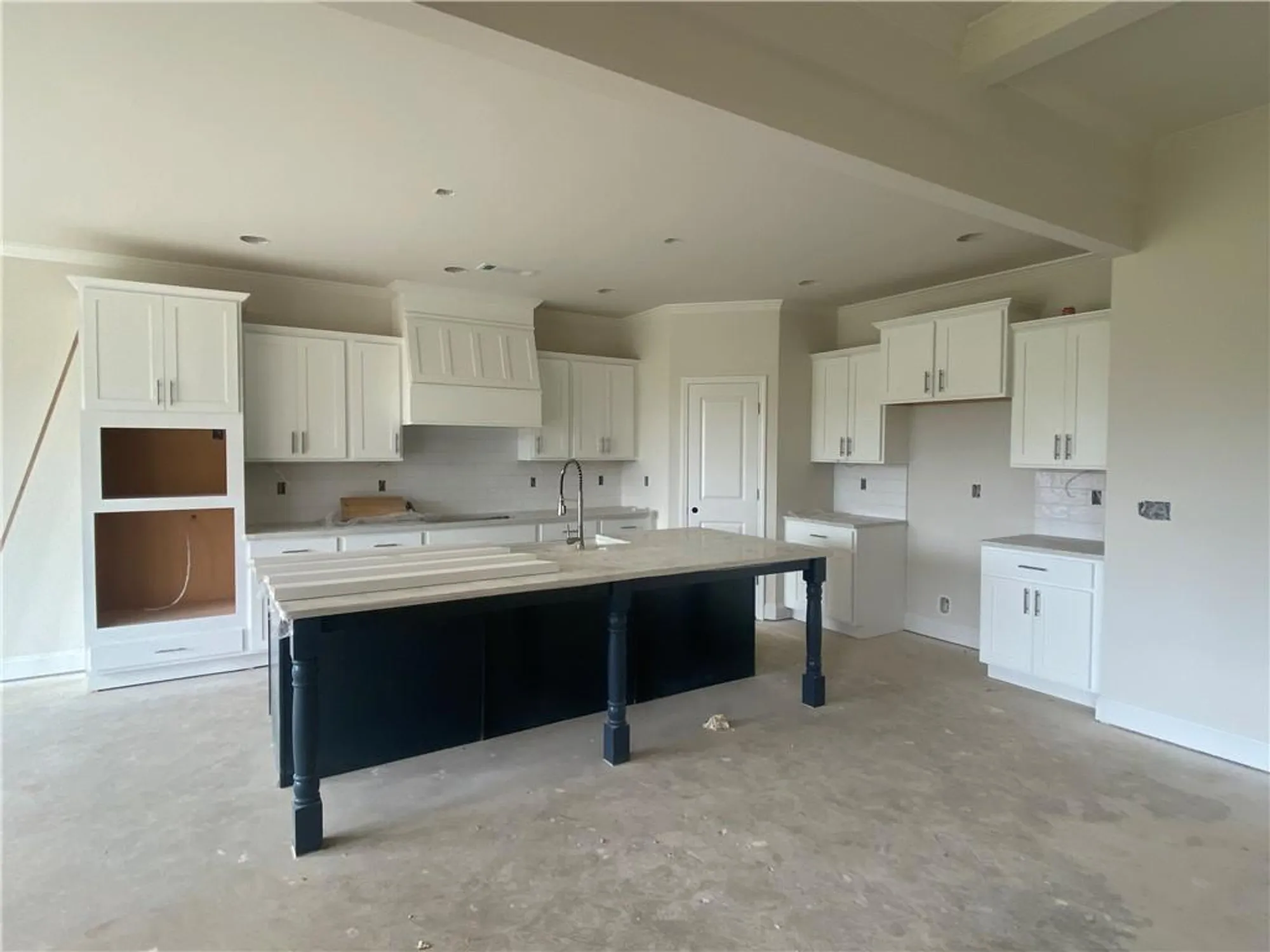 Property Slideshow image 4 of 60 | 233 oakdale rd, Jefferson, GA, 30549