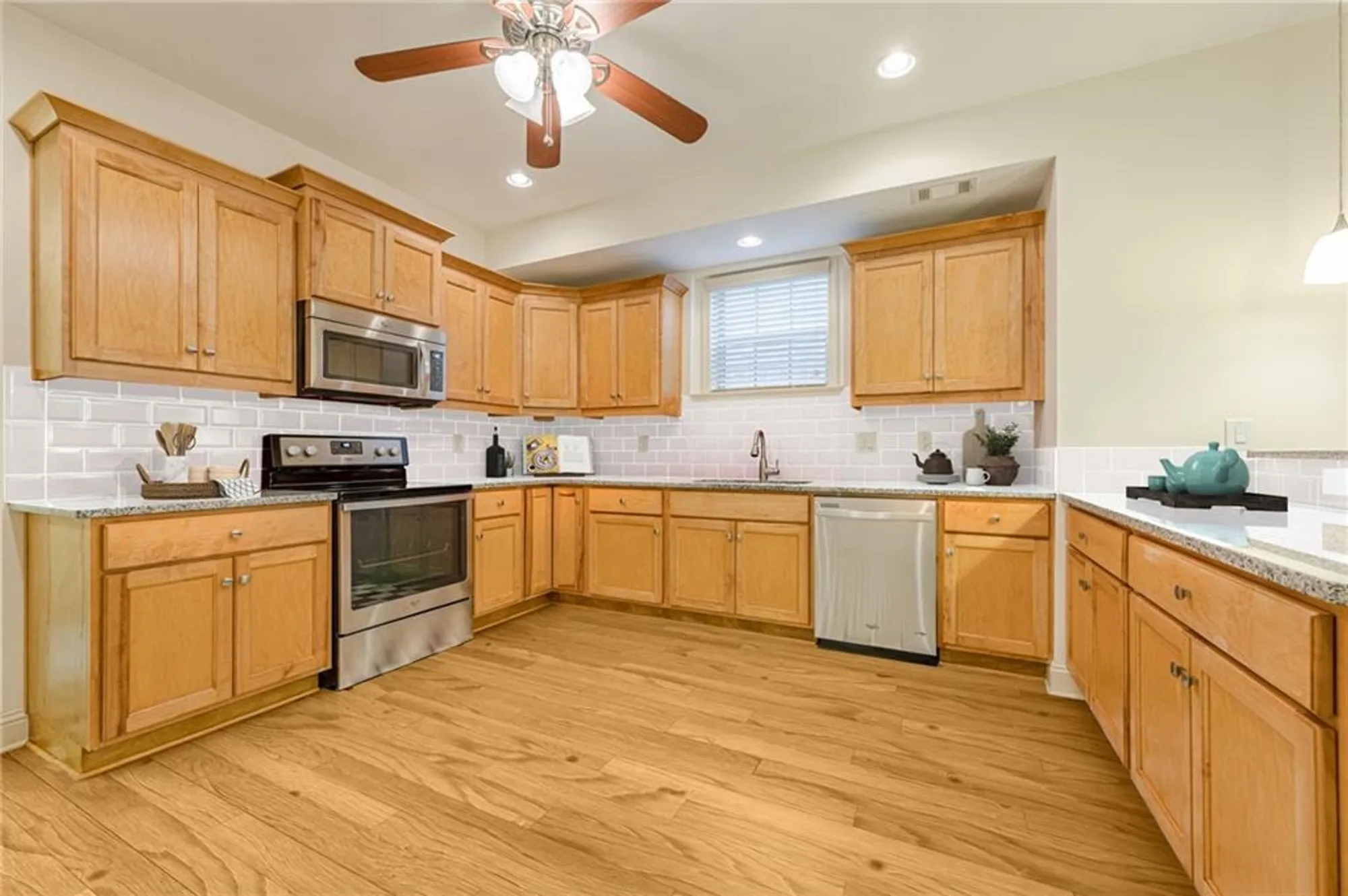 Property Slideshow image 48 of 69 | 1175 creek vista dr, Cumming, GA, 30041