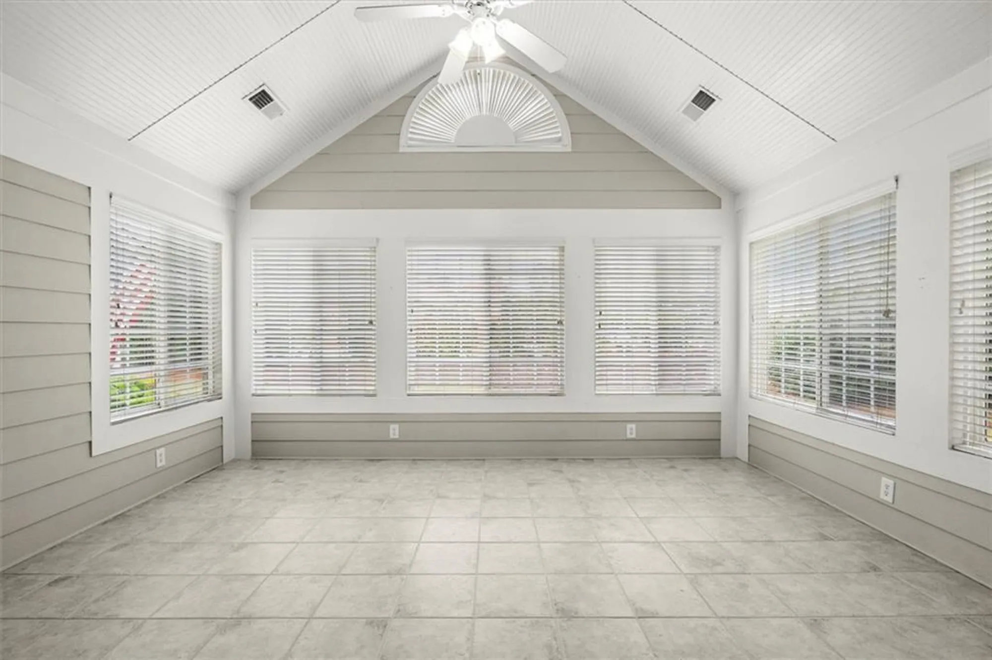 Property Slideshow image 15 of 45 | 406 sweet apple cir, Alpharetta, GA, 30004