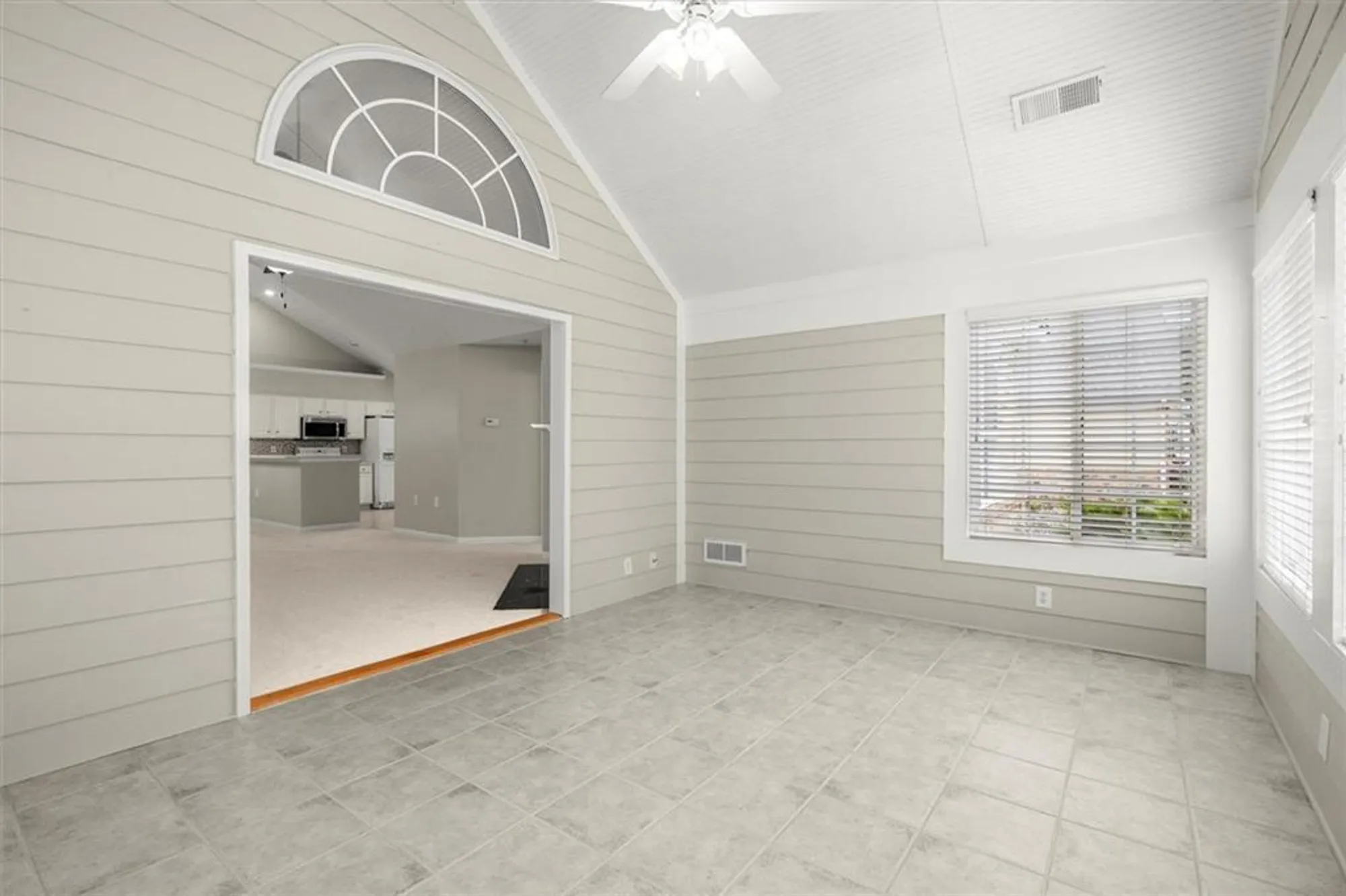 Property Slideshow image 17 of 45 | 406 sweet apple cir, Alpharetta, GA, 30004