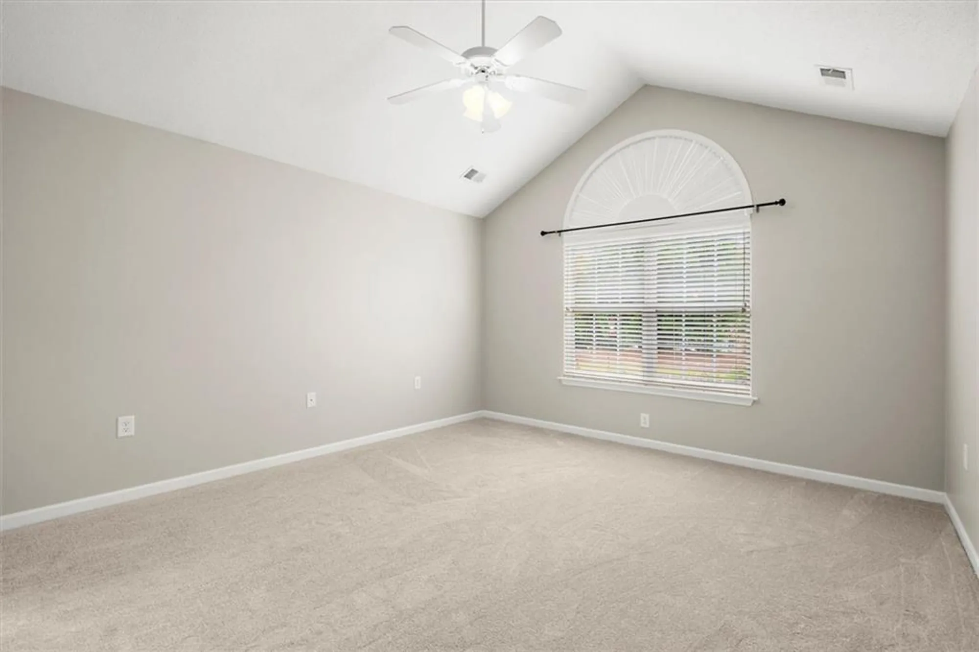 Property Slideshow image 18 of 45 | 406 sweet apple cir, Alpharetta, GA, 30004