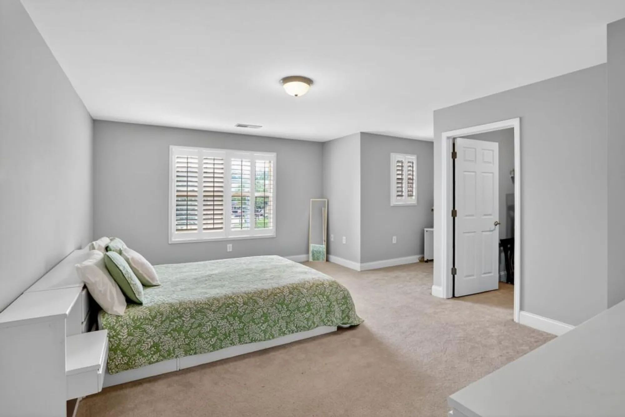 Property Slideshow image 19 of 44 | 1975 brannon commons cir 3204, Cumming, GA, 30041