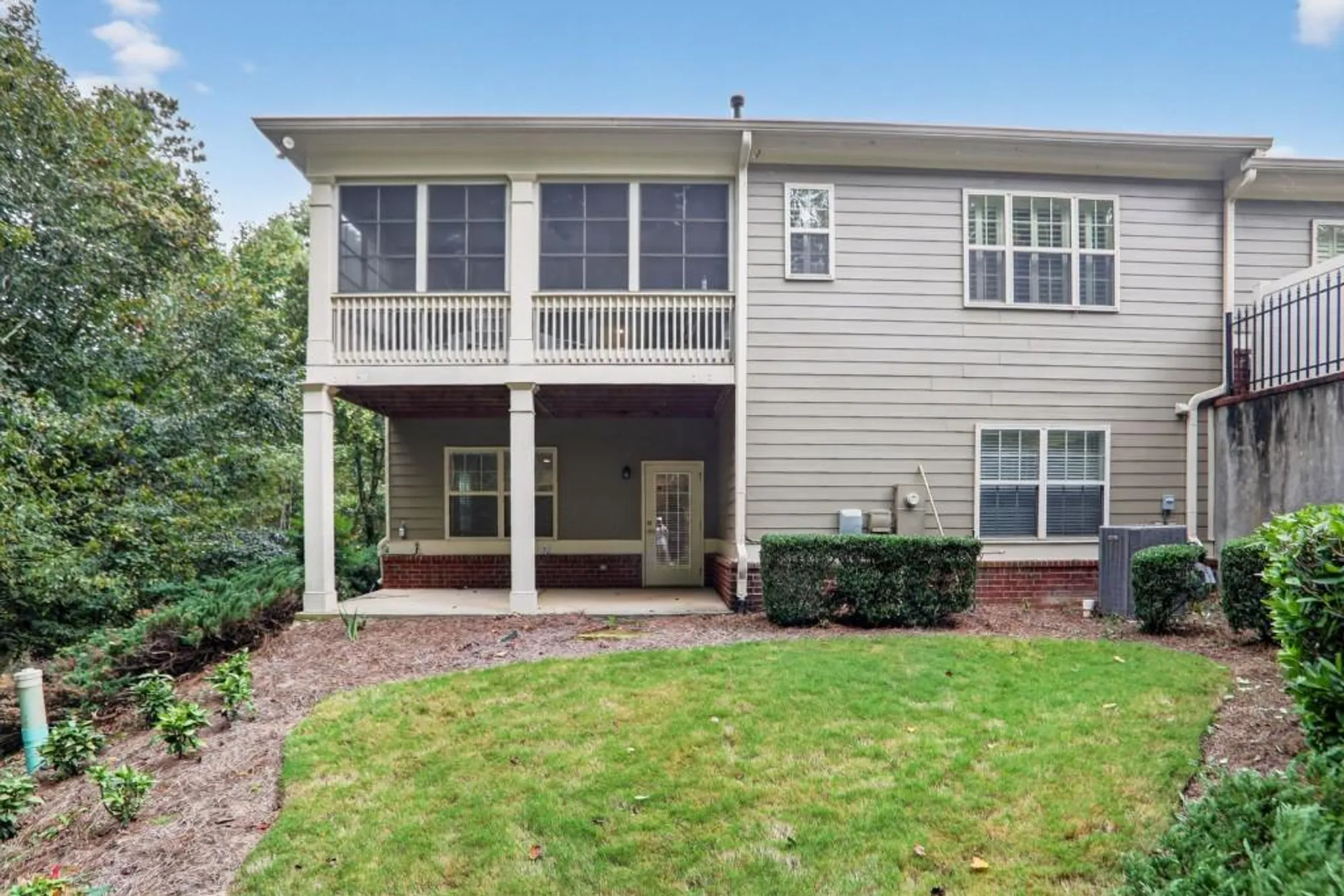 Property Slideshow image 32 of 44 | 1975 brannon commons cir 3204, Cumming, GA, 30041