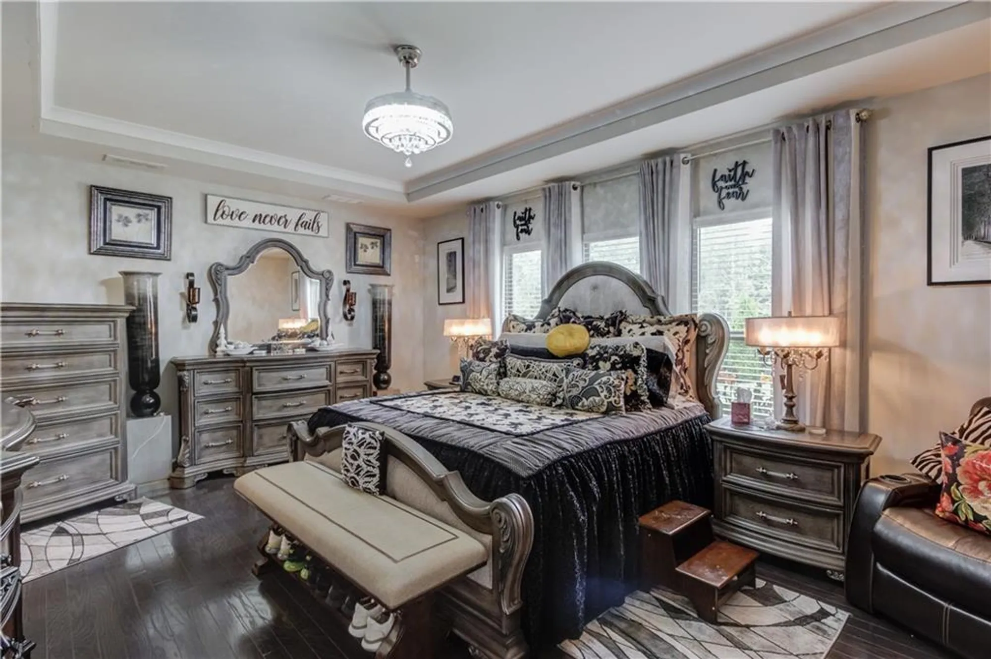 Property Slideshow image 19 of 56 | 5952 ventura pl, Hoschton, GA, 30548