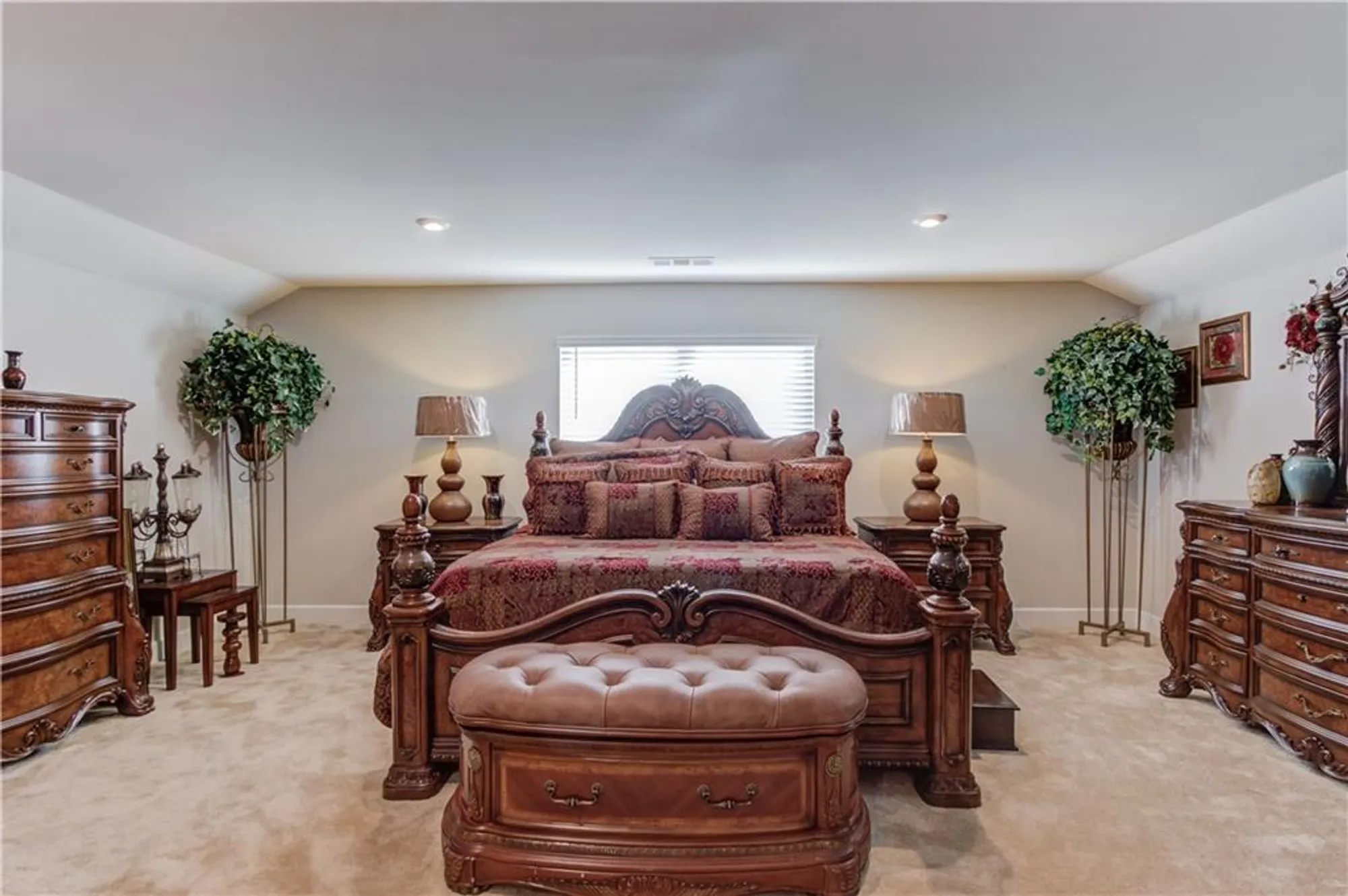 Property Slideshow image 33 of 56 | 5952 ventura pl, Hoschton, GA, 30548