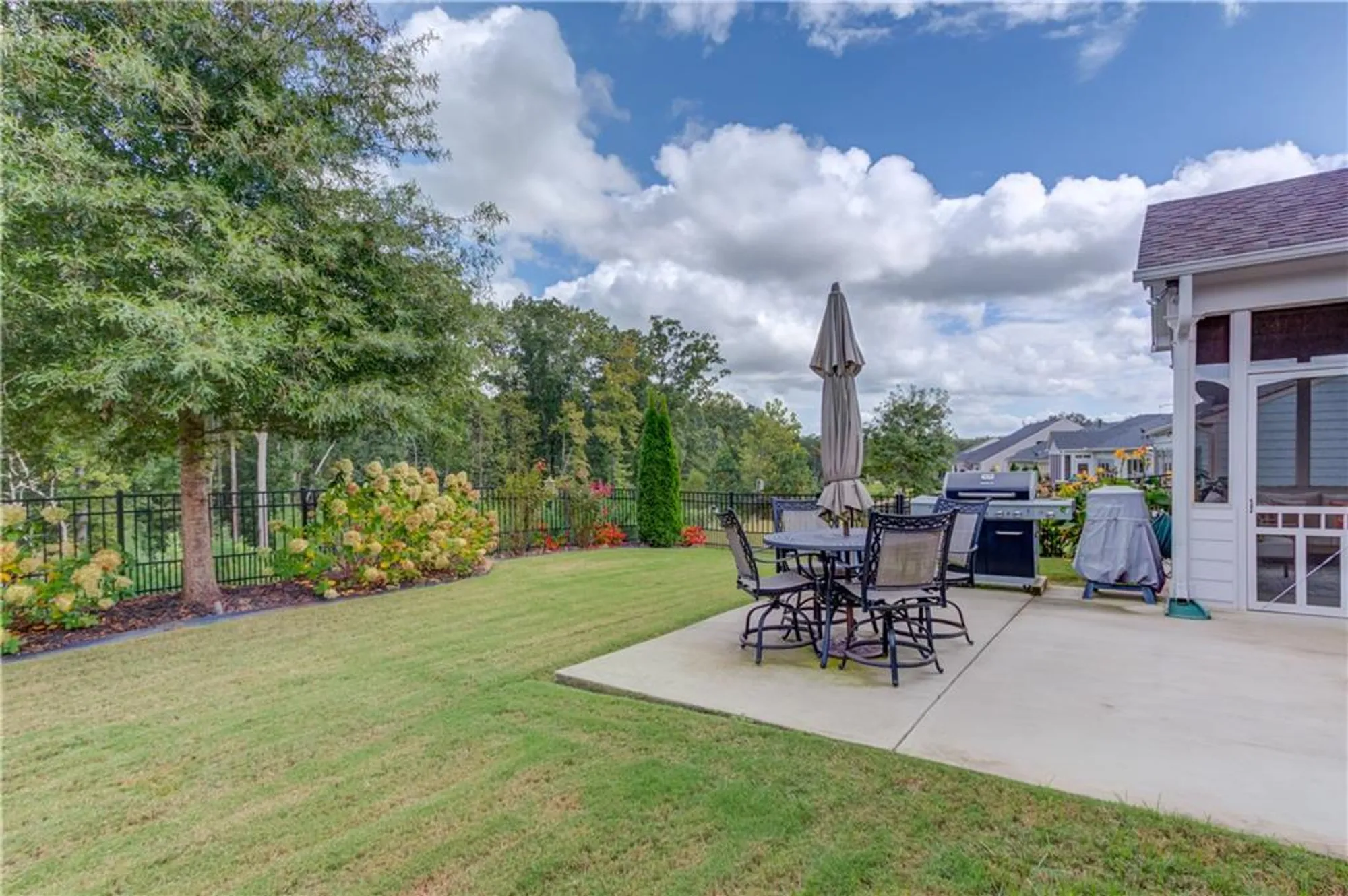 Property Slideshow image 41 of 56 | 5952 ventura pl, Hoschton, GA, 30548