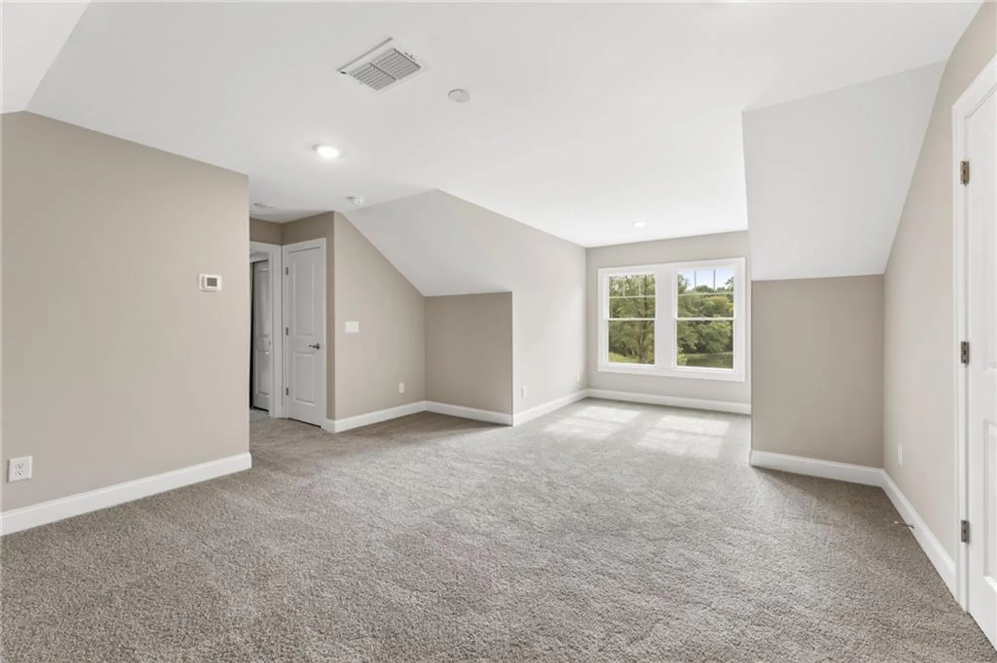 Property Slideshow image 17 of 24 | 3507 fishpond cir, Dacula, GA, 30019