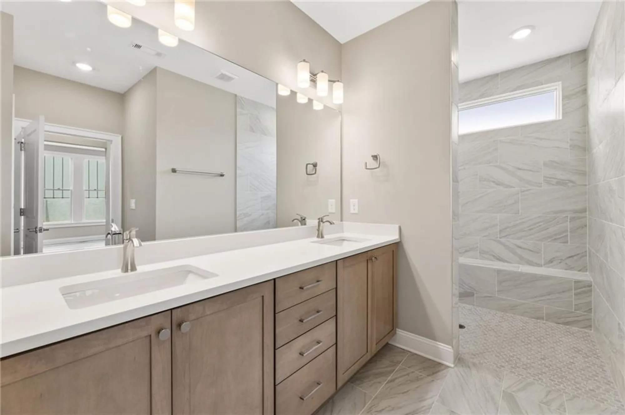 Property Slideshow image 16 of 24 | 3507 fishpond cir, Dacula, GA, 30019