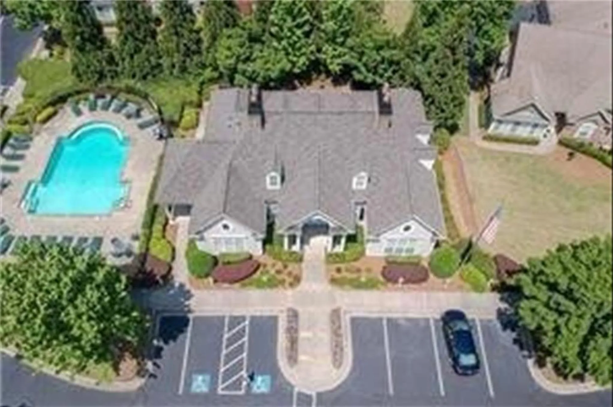 Property Slideshow image 31 of 45 | 406 sweet apple cir, Alpharetta, GA, 30004