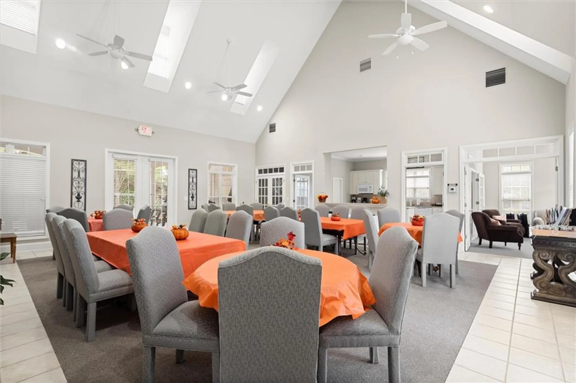 Property Slideshow image 34 of 45 | 406 sweet apple cir, Alpharetta, GA, 30004